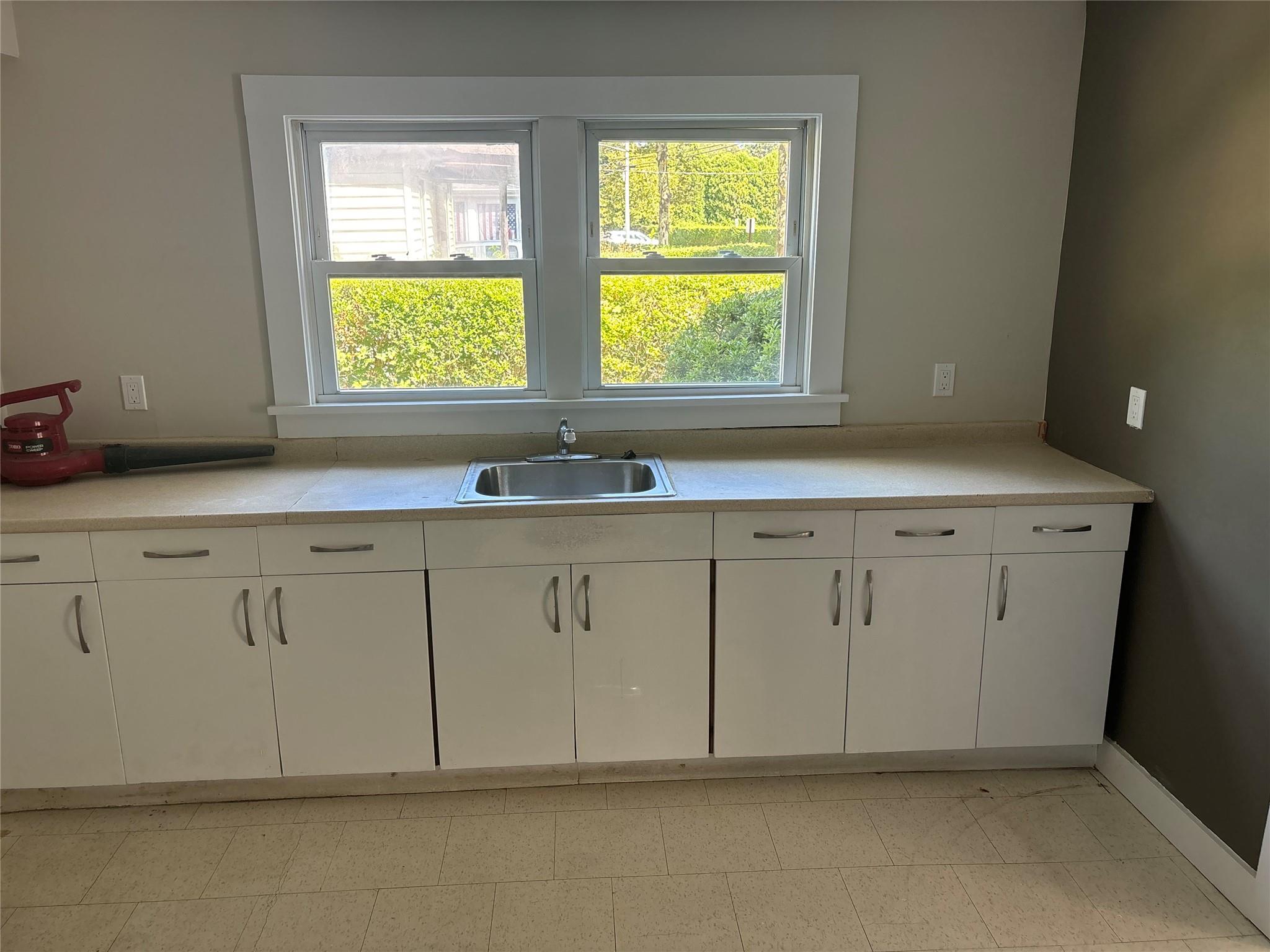 #17 photo, 39 Halsey Avenue, サフォーク郡 Southampton , NY 11968