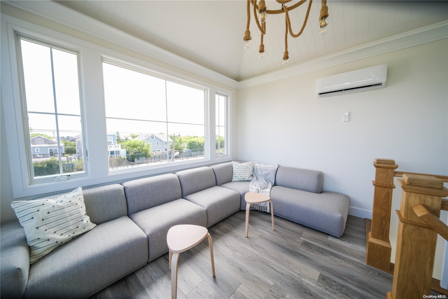 #3 photo, 100 E Lighthouse Walk, サフォーク郡 Kismet , NY 11706