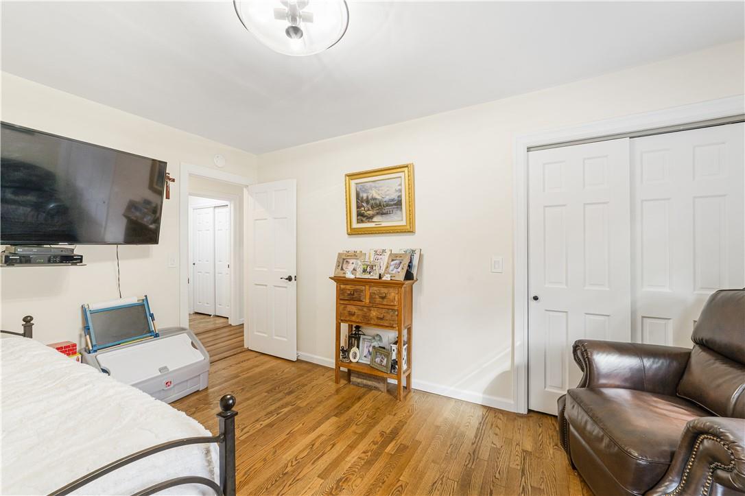 #18 photo, 19 Halsey Place, Valhalla , NY 10595