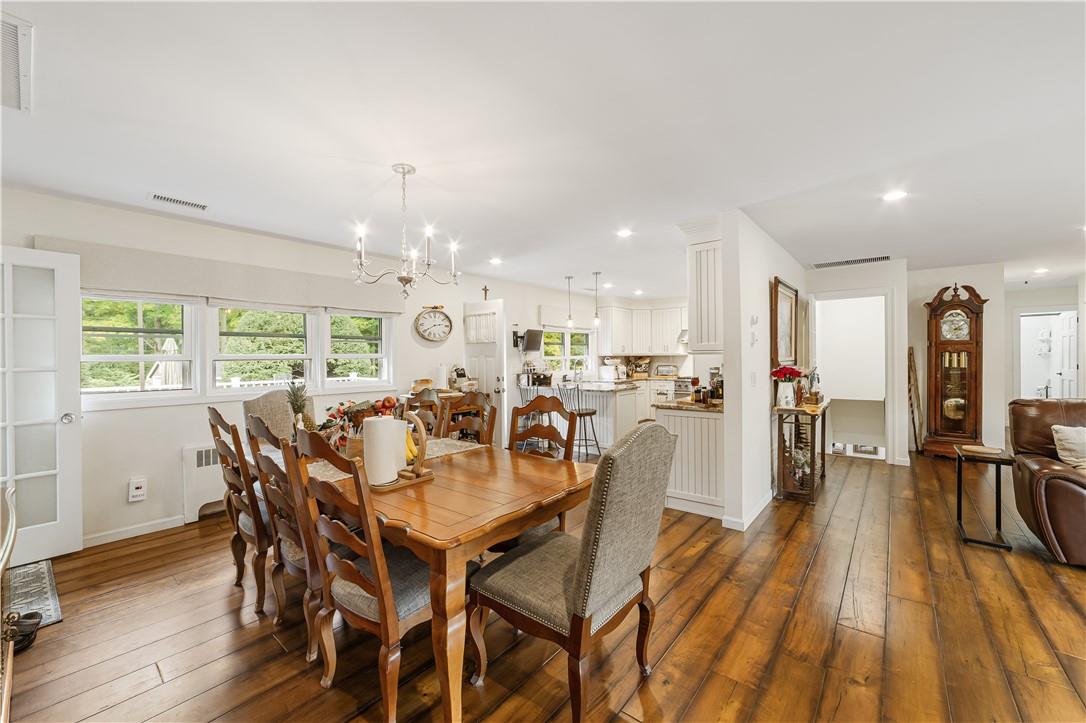 #8 photo, 19 Halsey Place, Valhalla , NY 10595