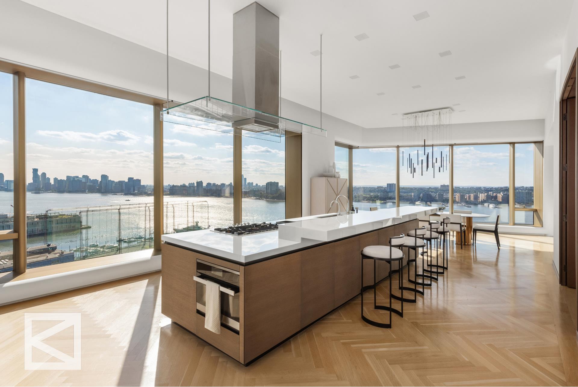 #12 photo, 551 W 21ST Street, マンハッタン Chelsea , NY 10011