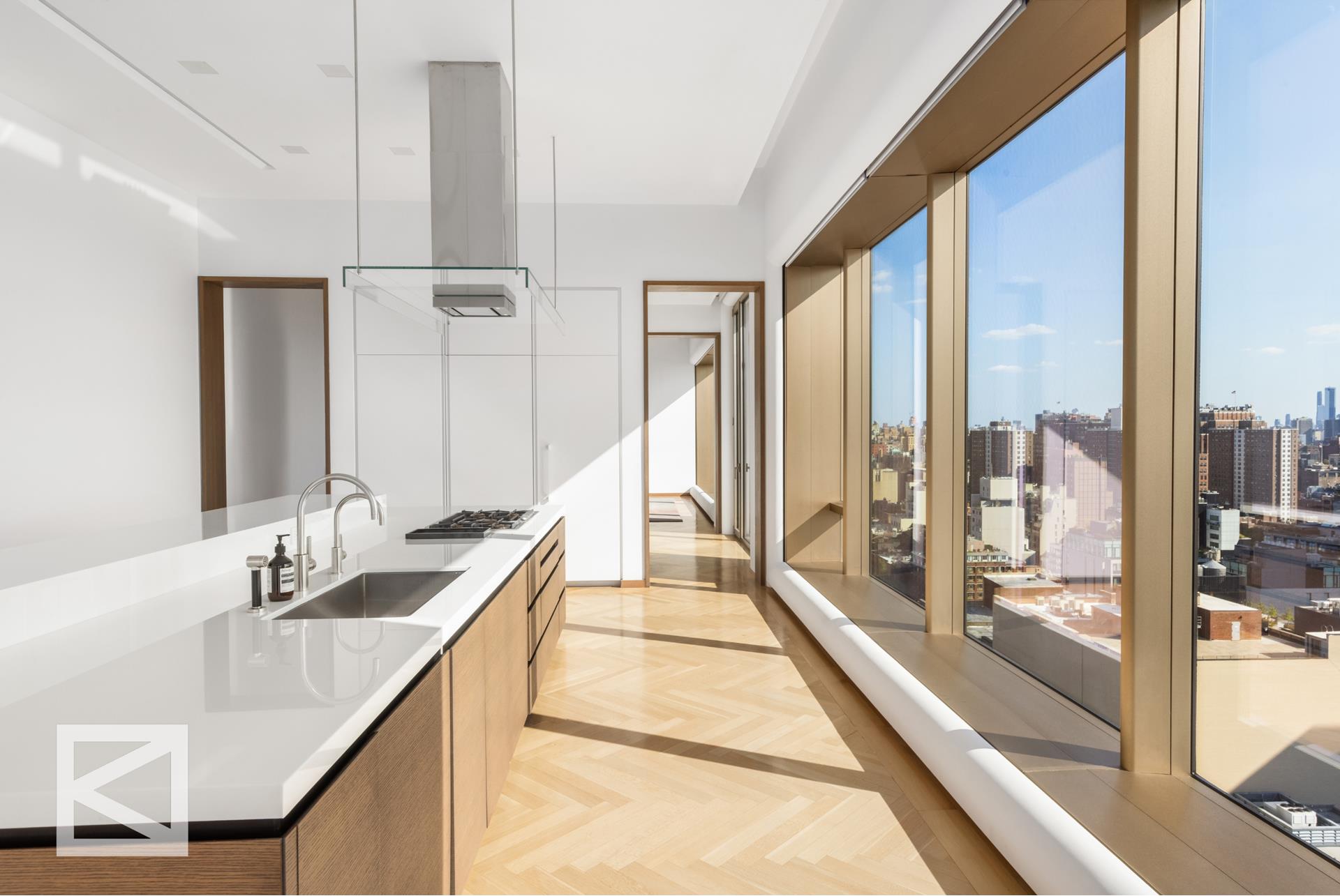 #13 photo, 551 W 21ST Street, マンハッタン Chelsea , NY 10011