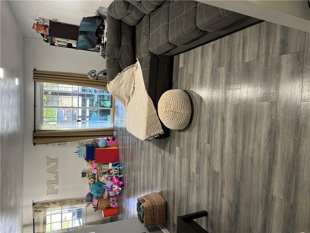 #10 photo, 89 New Holland Village, Nanuet , NY 10954