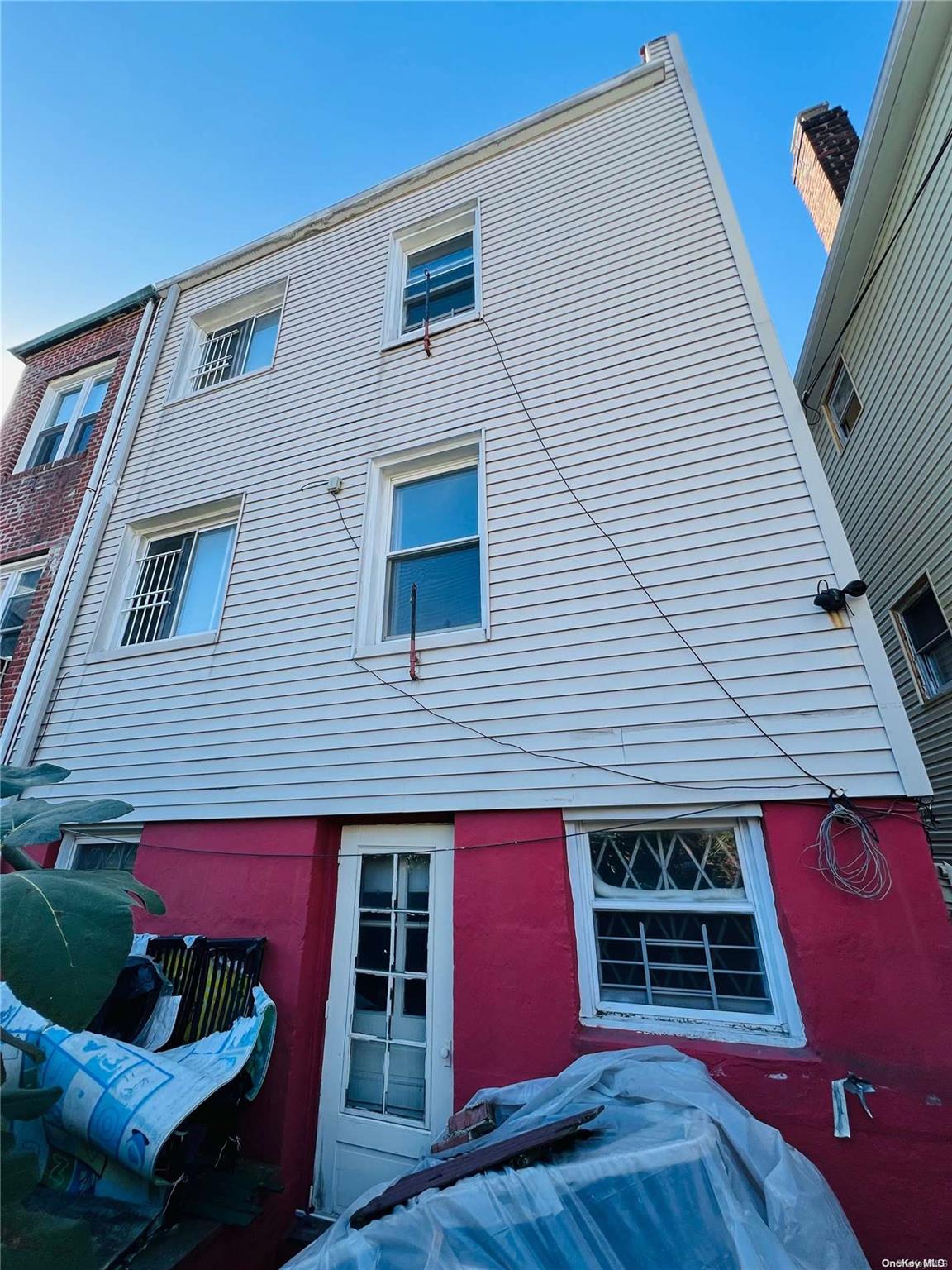 #3 photo, 43-35 Forley Street, Куинс ‖ Elmhurst , NY 11373