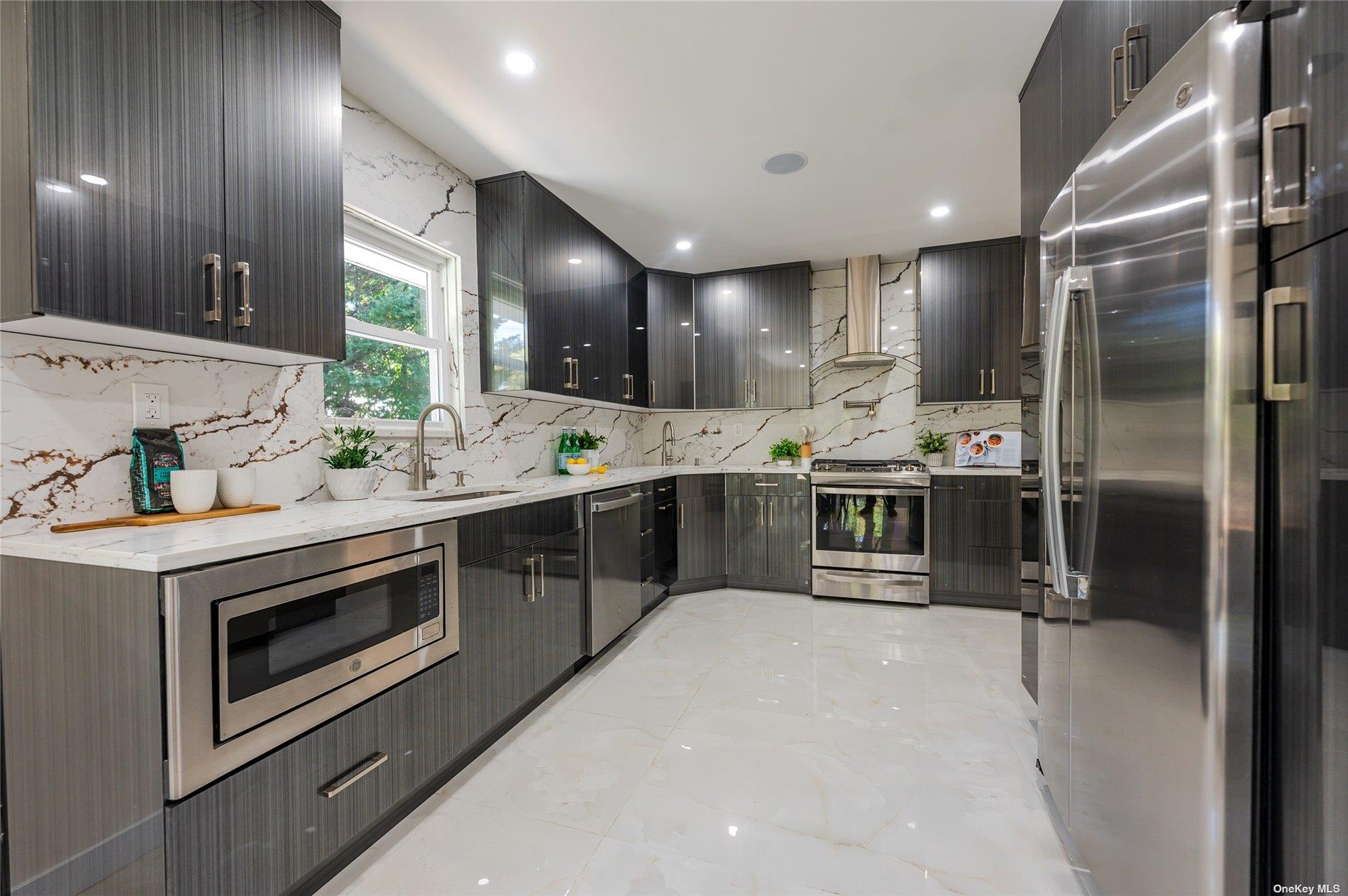 #5 photo, 410 Church Avenue, ナッソー郡 Woodmere , NY 11598