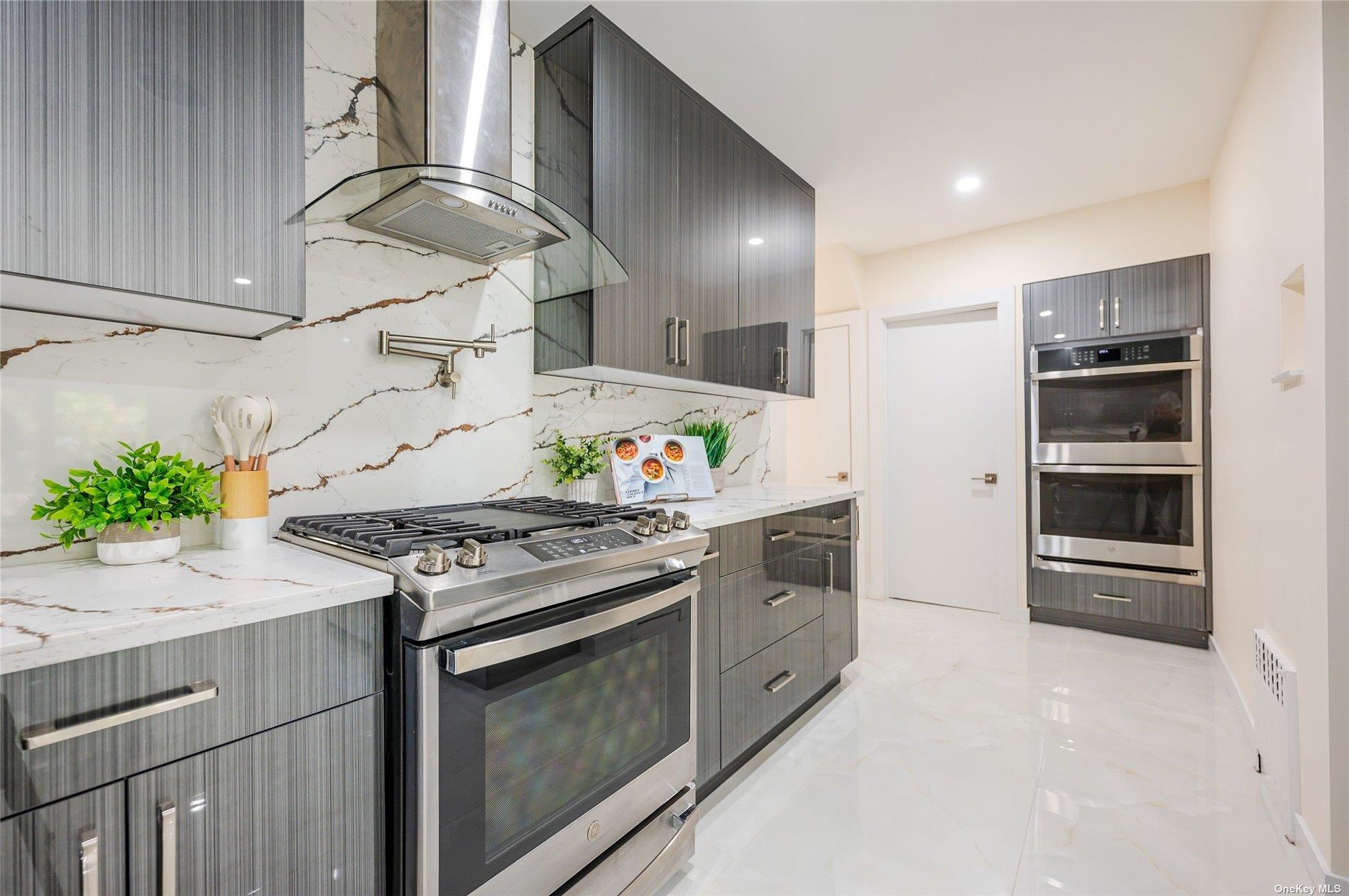 #8 photo, 410 Church Avenue, ナッソー郡 Woodmere , NY 11598