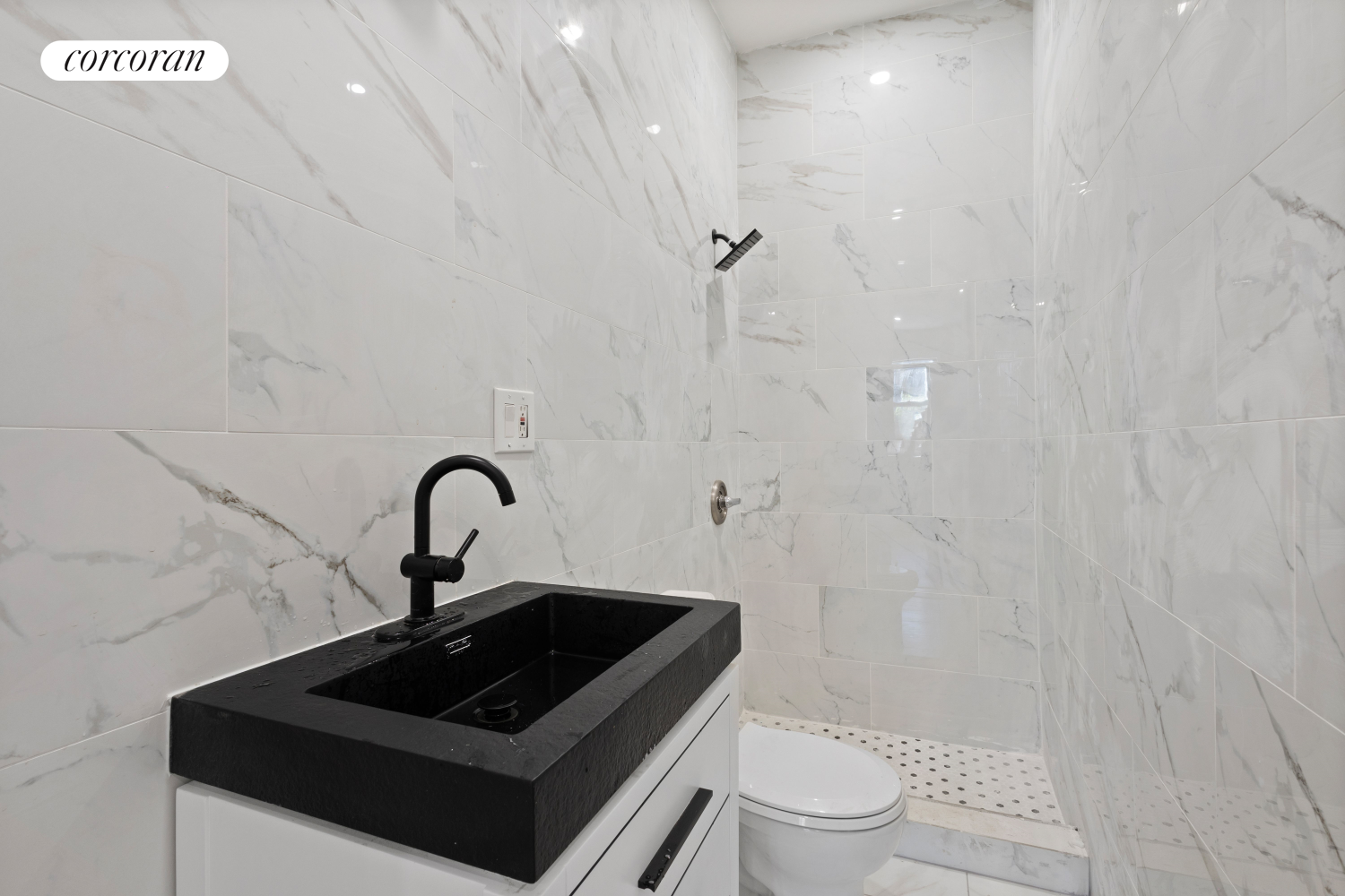 #10 photo, 818 Mac Donough Street, ブルックリン区 Ocean Hill , NY 11233