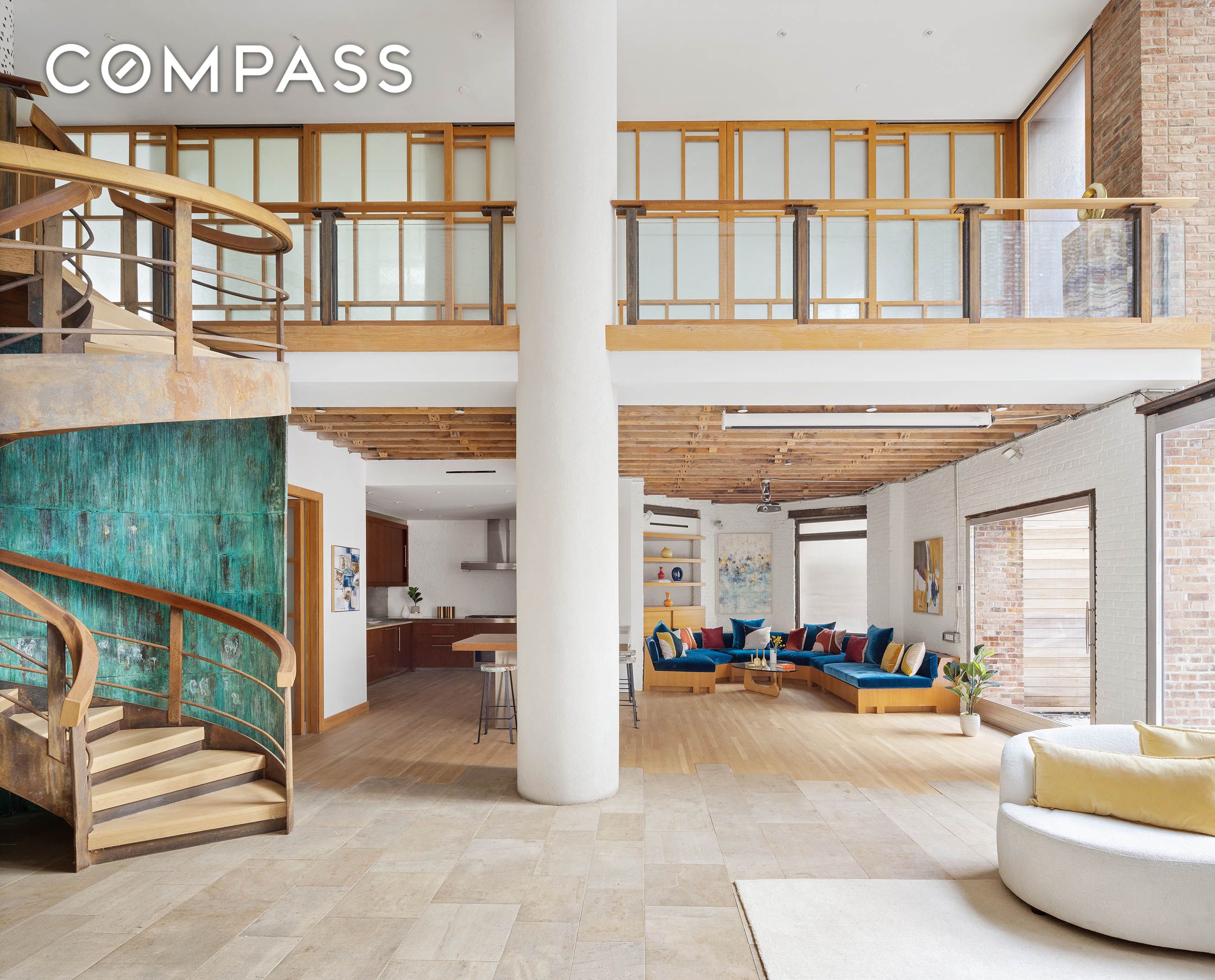 #8 photo, 16 Jay Street, TriBeCa , NY 10013