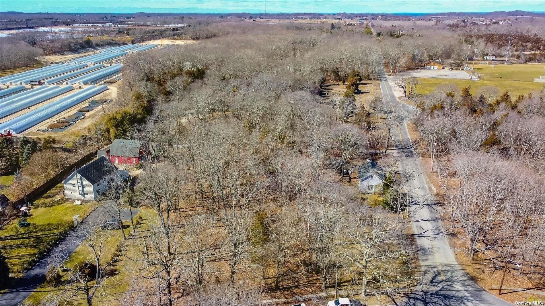 #3 photo, 585 Franklinville Road, 東長島 Laurel , NY 11948