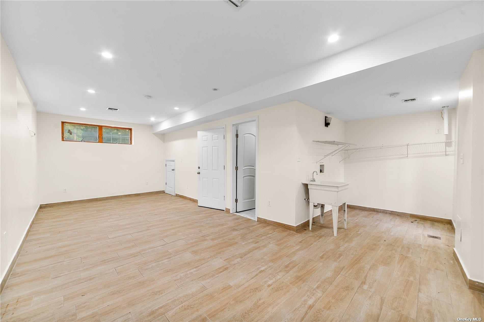 #20 photo, 214-23 86th Road, 皇后区 Hollis Hills , NY 11427