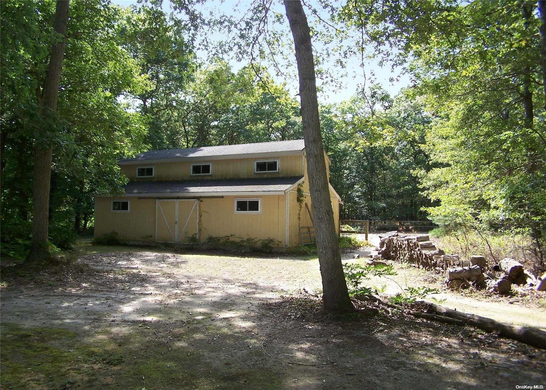 #10 photo, 116 Raynor Road, Ridge , NY 11961