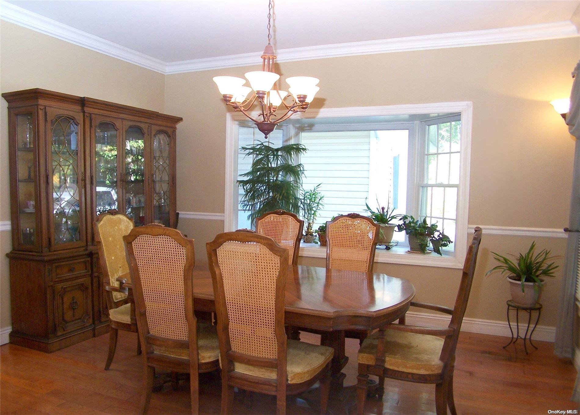 #19 photo, 116 Raynor Road, Ridge , NY 11961