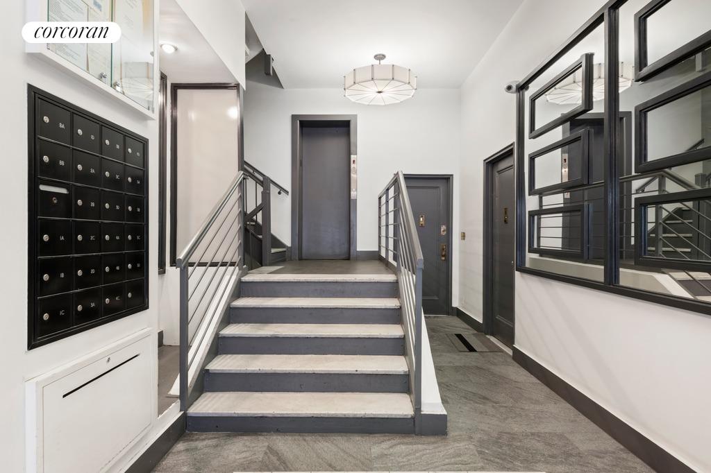 #9 photo, 240 E 30TH Street, マンハッタン Kips Bay , NY 10016