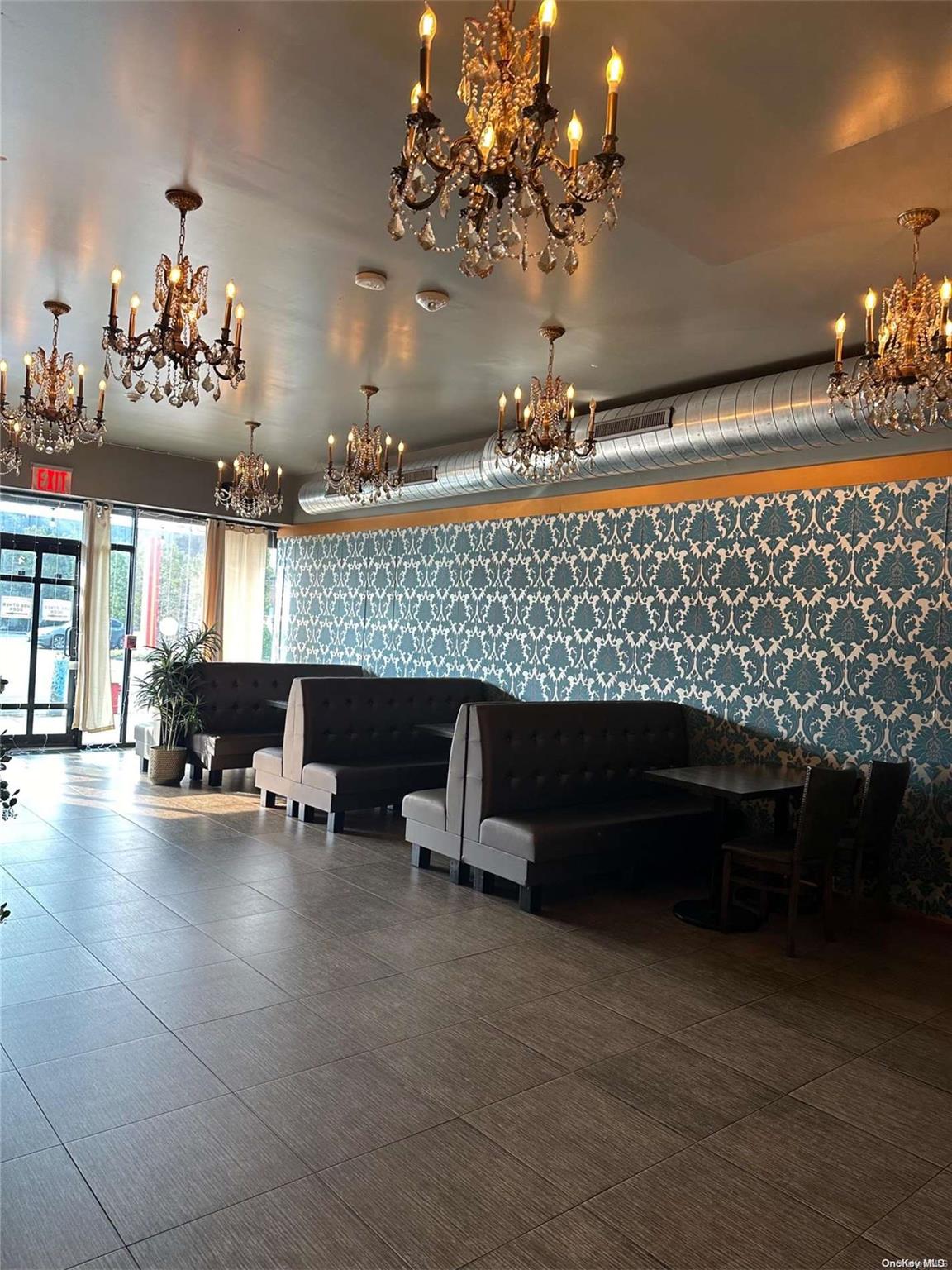 #3 photo, 1241 Broadway, ナッソー郡 Hewlett , NY 11557