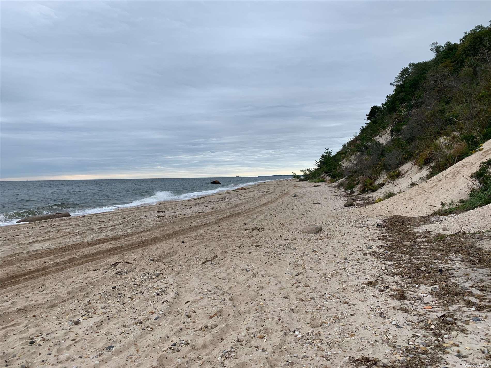 #4 photo, 3994 Sound Avenue, サフォーク郡 Riverhead , NY 11901