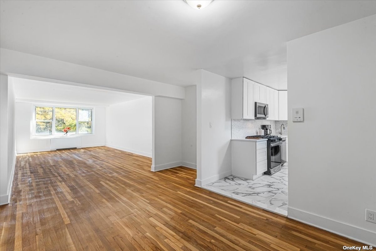 售58万9 21110 18th Avenue 2A, 皇后区 贝塞 Bayside , NY 11360 MLS