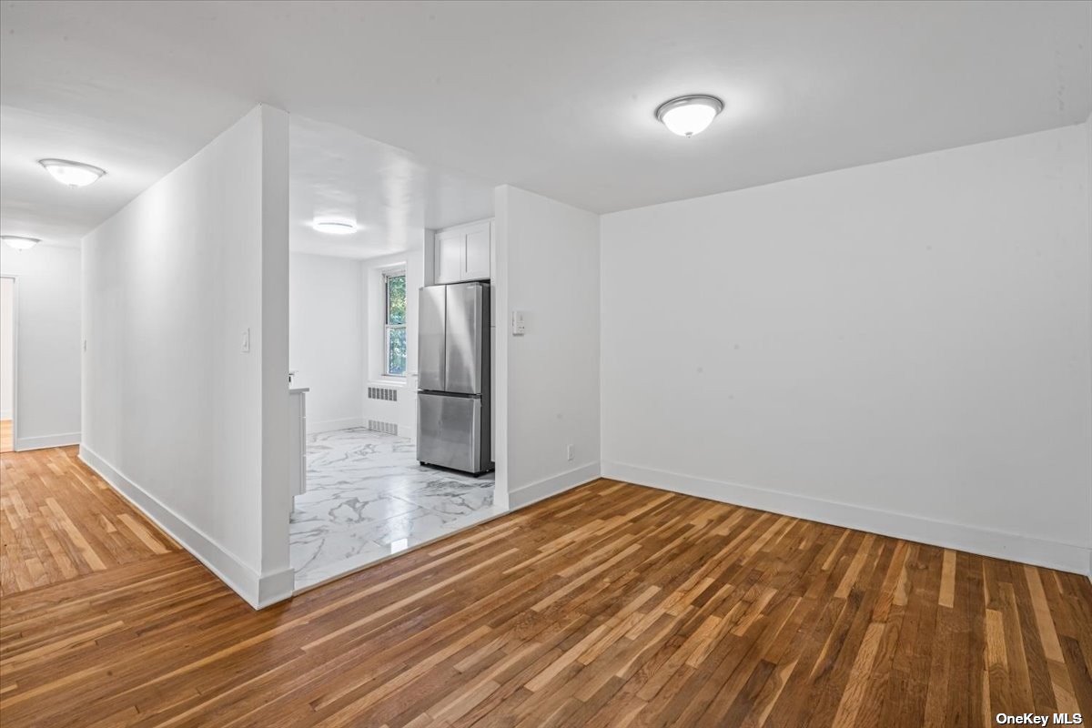 售58万9 21110 18th Avenue 2A, 皇后区 贝塞 Bayside , NY 11360 MLS