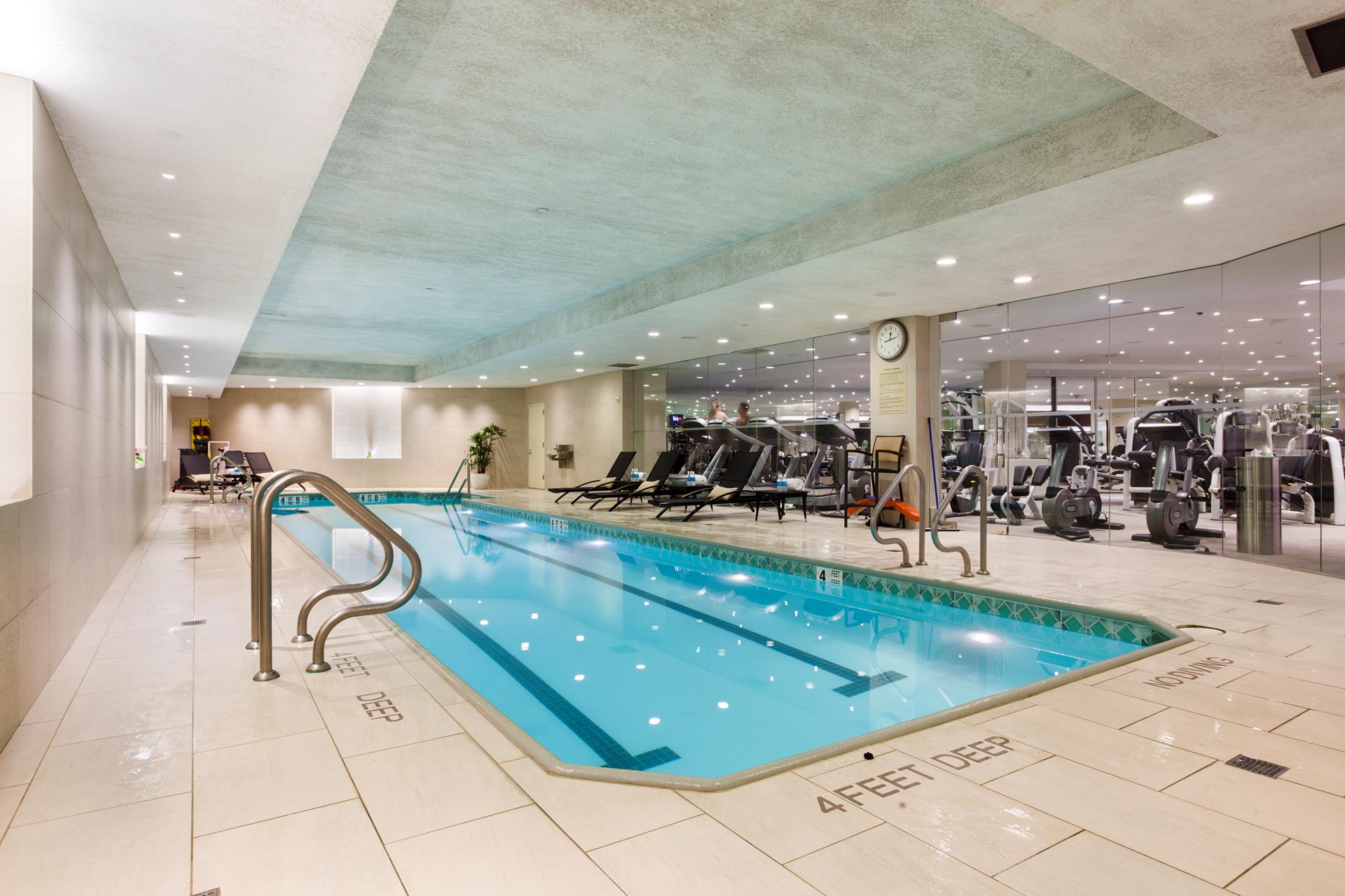 #13 photo, 1 CENTRAL Park W, マンハッタン Lincoln Square , NY 10023