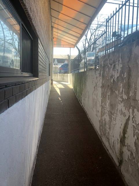 #15 photo, 2691 Hylan Blvd, Staten Island , NY 10306