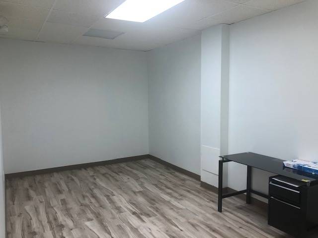 #8 photo, 2691 Hylan Blvd, Staten Island , NY 10306