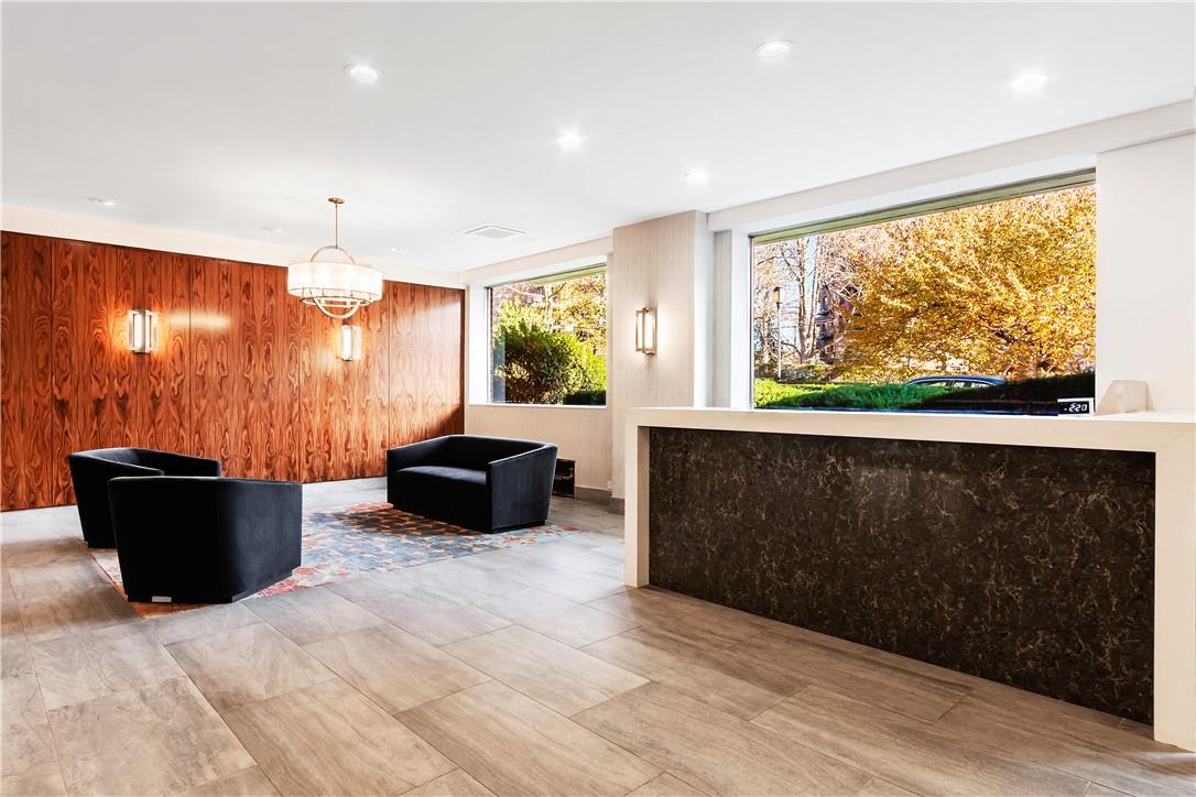 #13 photo, 3935 Blackstone Avenue, ブロンクス区 Bronx , NY 10471