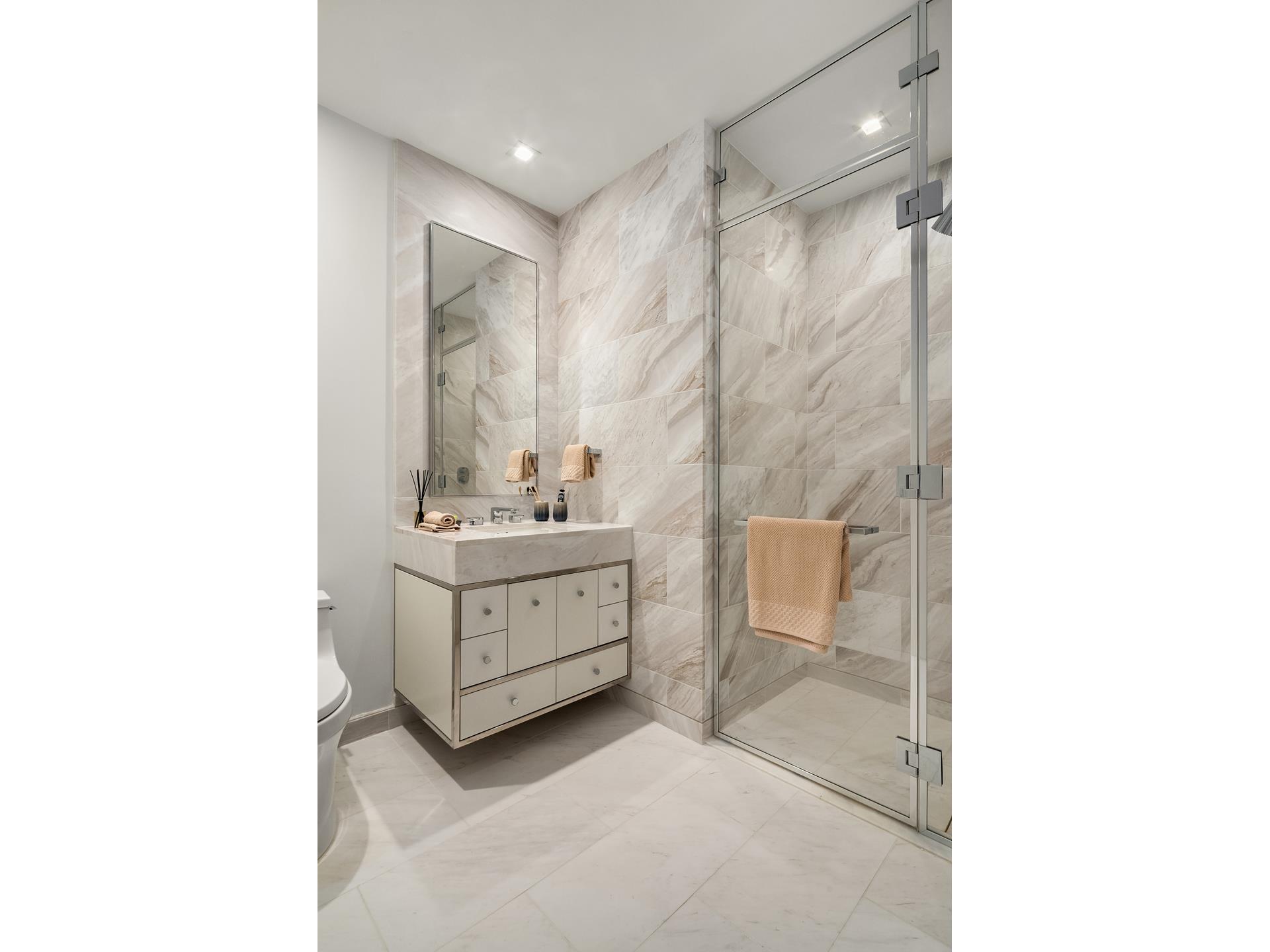 #9 photo, 138 E 50TH Street, マンハッタン Turtle Bay , NY 10022