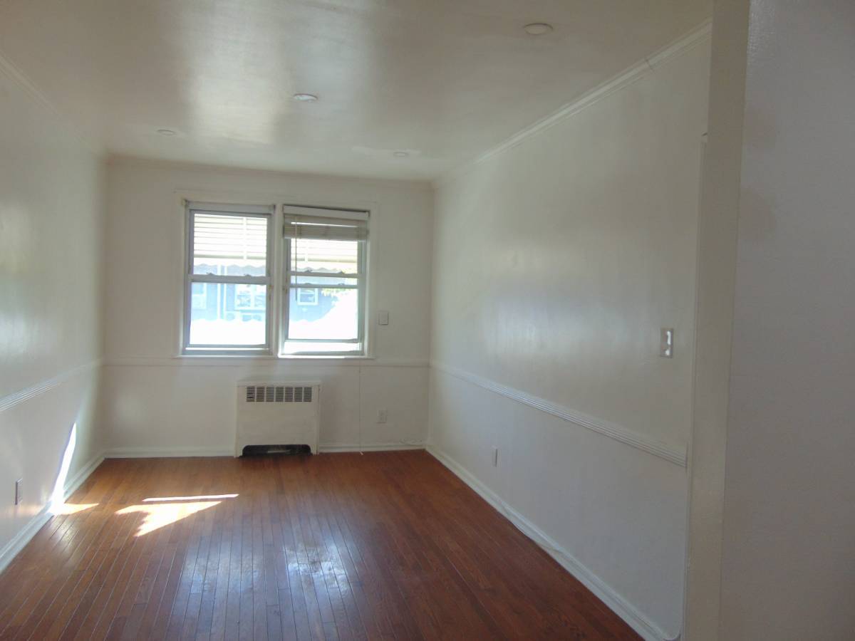 #10 photo, 18904 114th Road, St. Albans , NY 11412