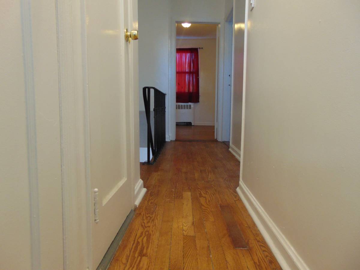 #3 photo, 18904 114th Road, St. Albans , NY 11412