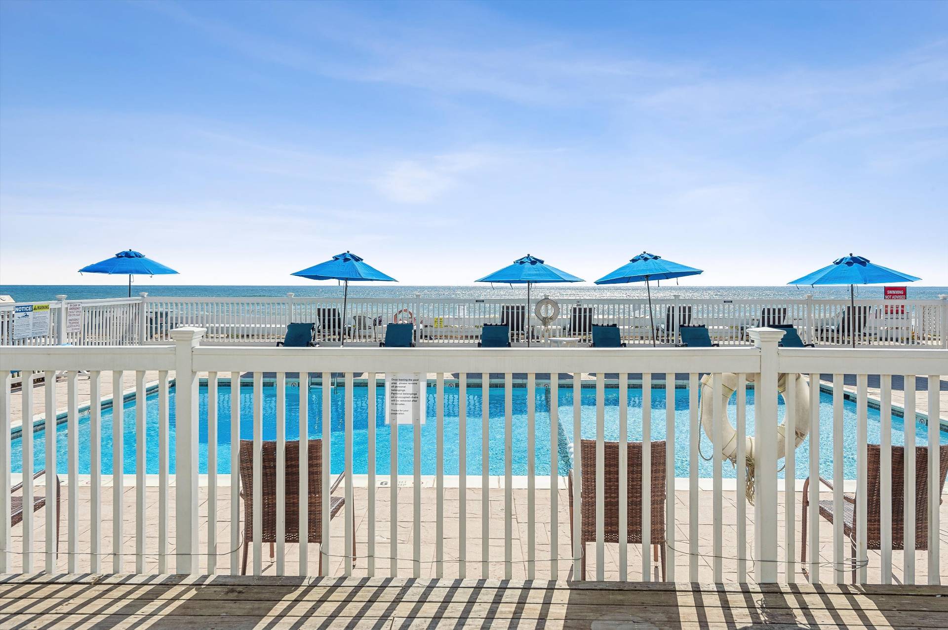 #15 photo, 84 South Emerson Avenue, מחוז סאפוק Montauk , NY 11954