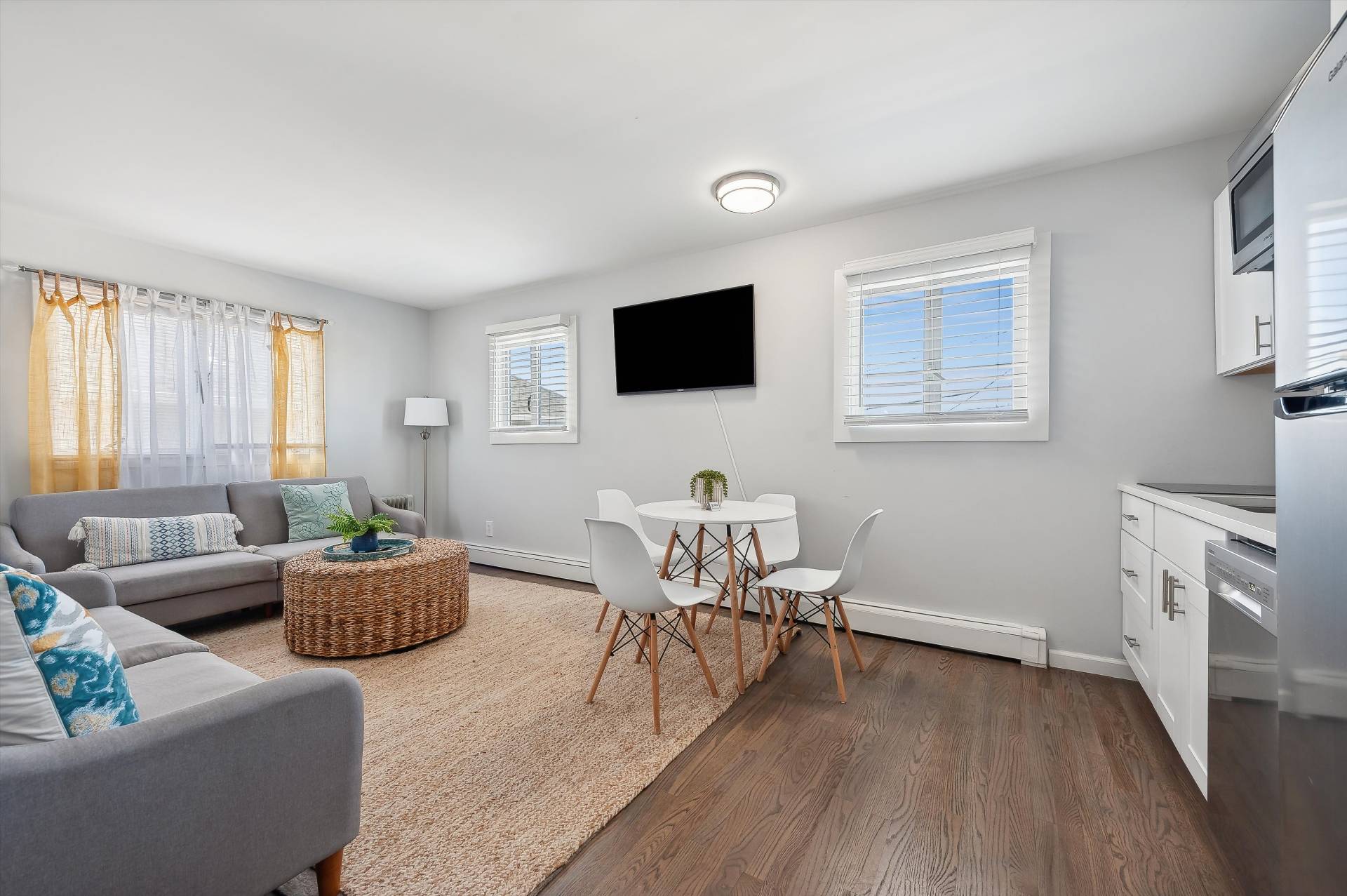 #38 photo, 84 South Emerson Avenue, Montauk , NY 11954