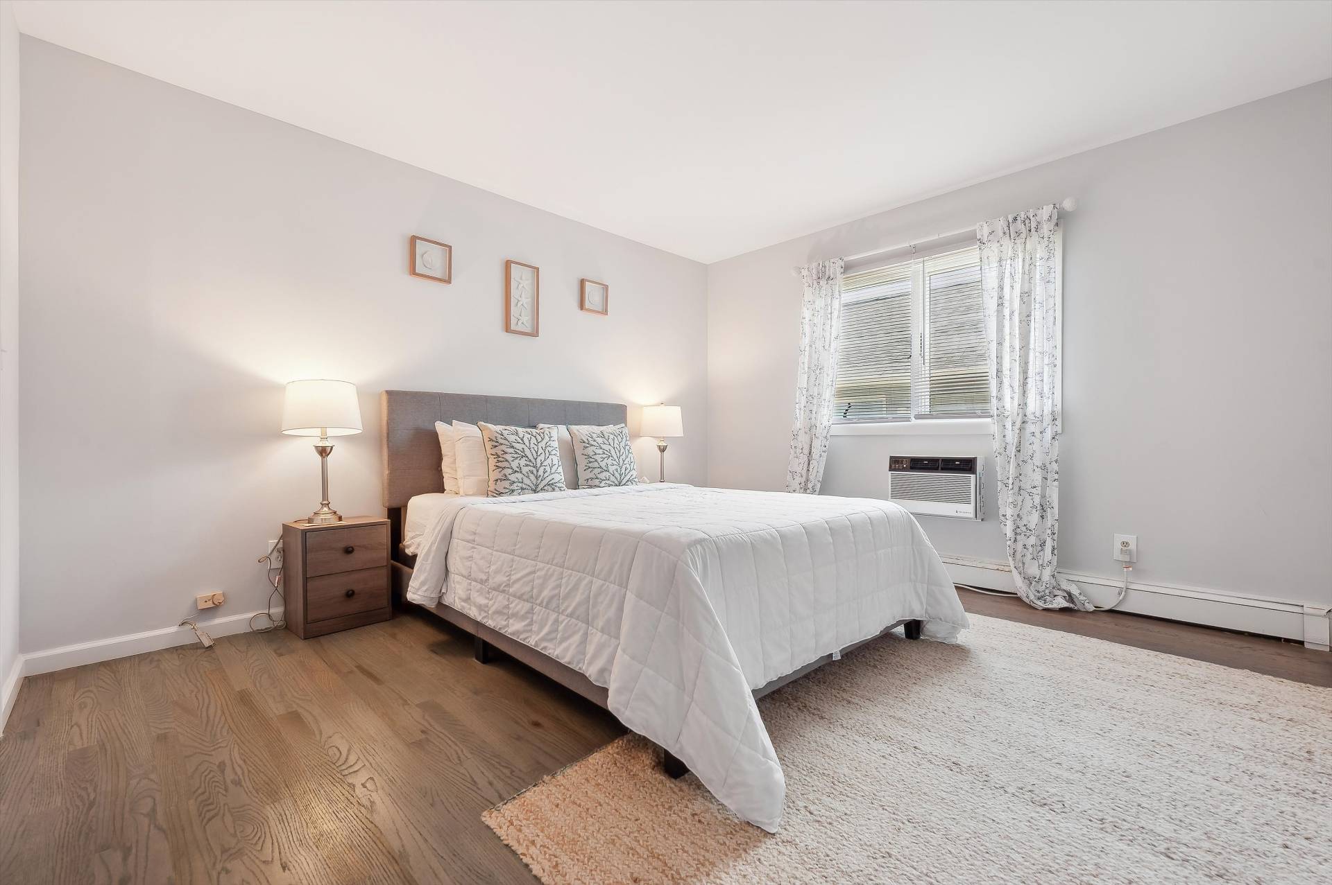 #40 photo, 84 South Emerson Avenue, Montauk , NY 11954