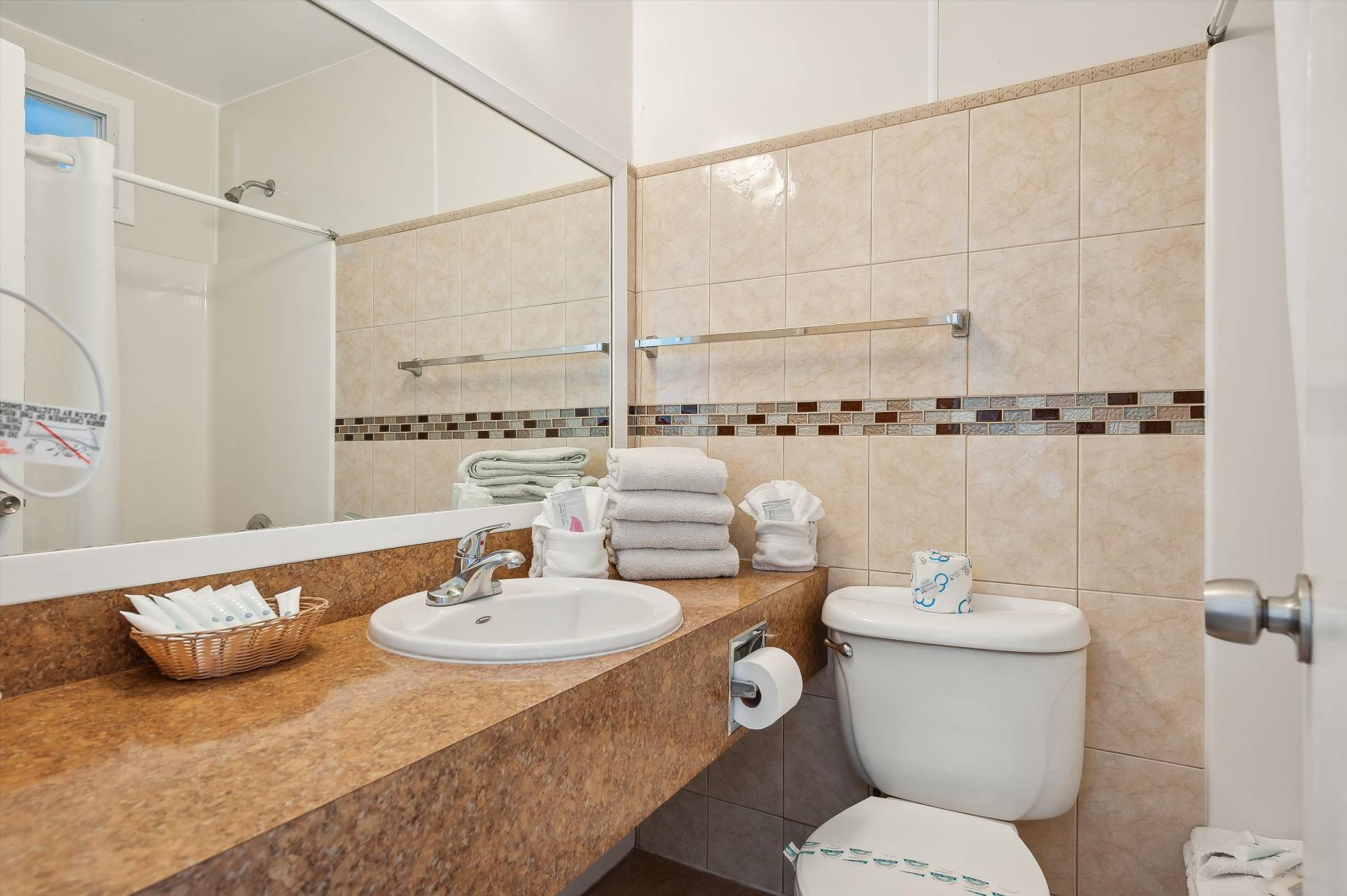 #43 photo, 84 South Emerson Avenue, Montauk , NY 11954