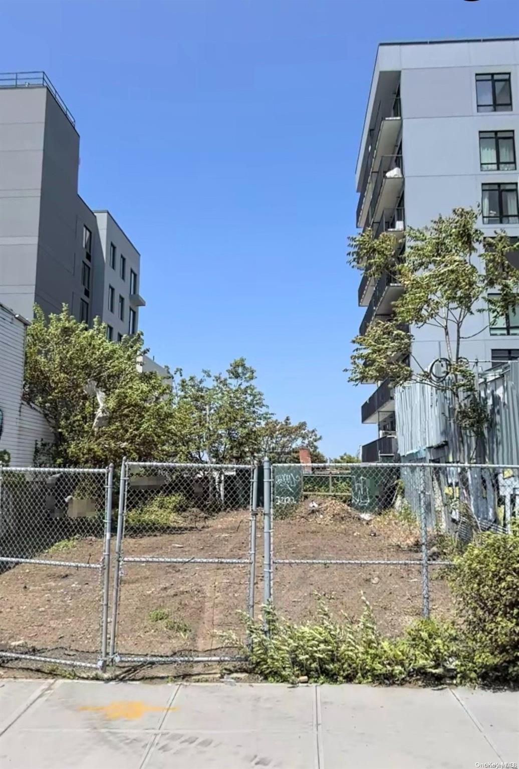 #2 photo, 1905 A Atlantic Avenue, ブルックリン区 Brooklyn , NY 11233