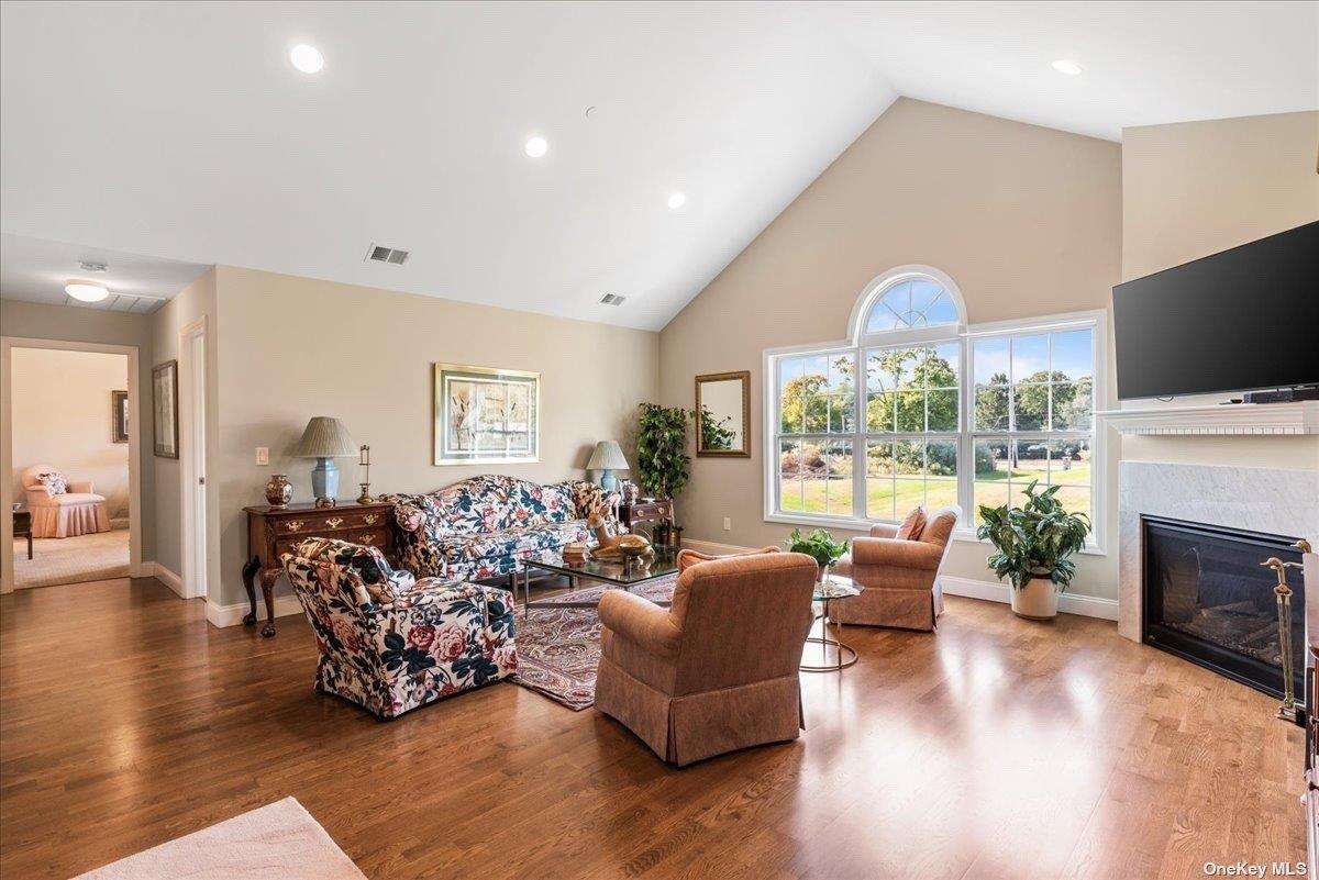 #11 photo, 35 Steven Circle, サフォーク郡 Dix Hills , NY 11746