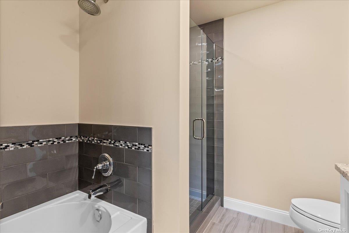 #17 photo, 35 Steven Circle, サフォーク郡 Dix Hills , NY 11746