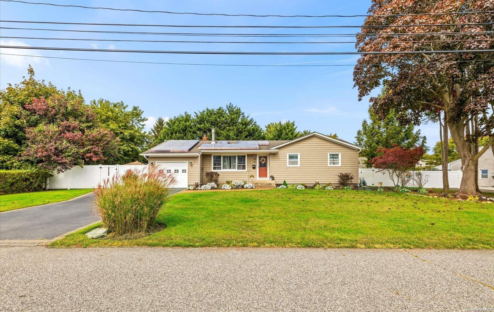 #1 photo, 9 Richlee Street, Blue Point , NY 11715