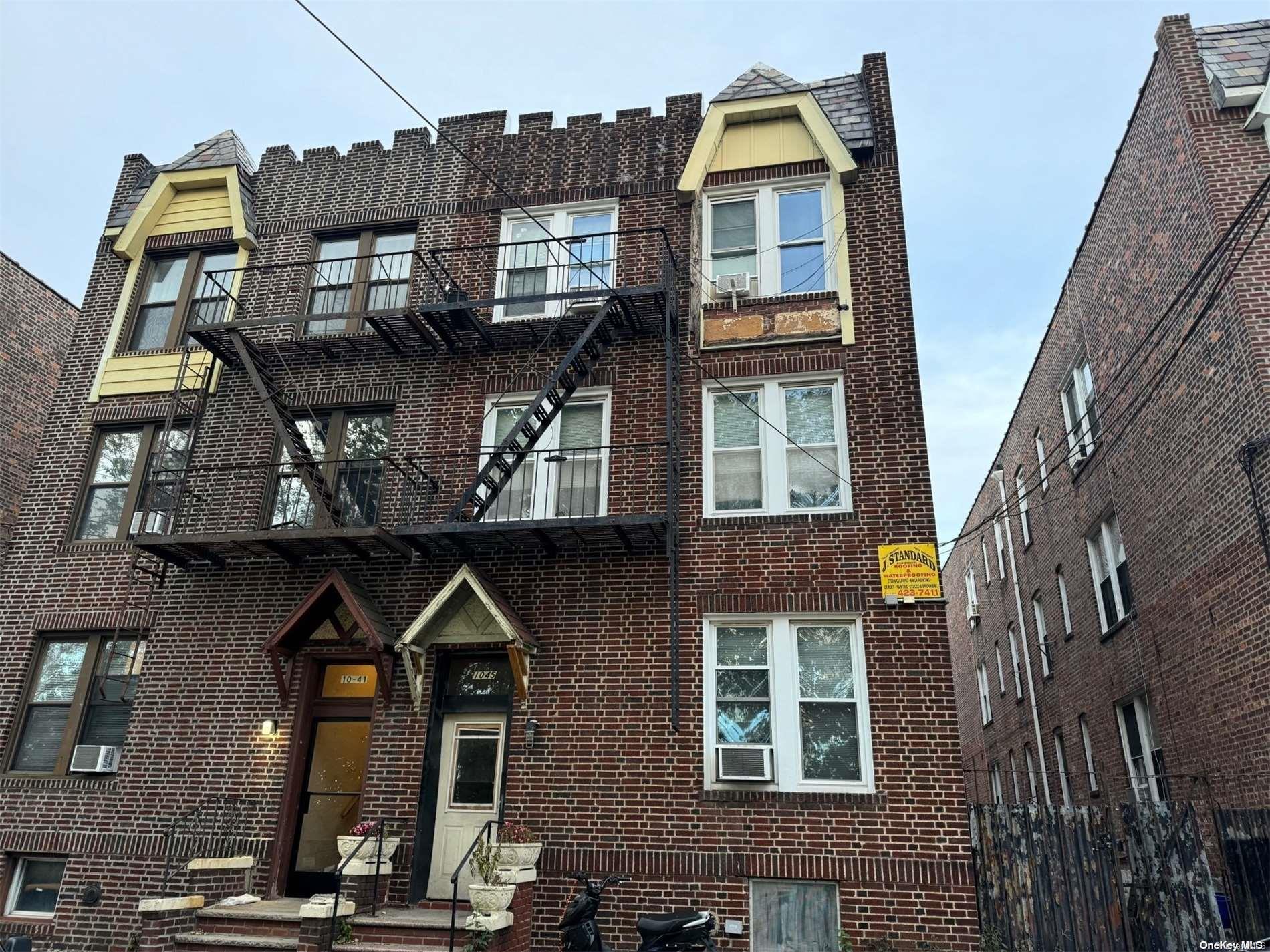 #2 photo, 10-45 115th Street, 皇后区 大学点 College Point , NY 11356