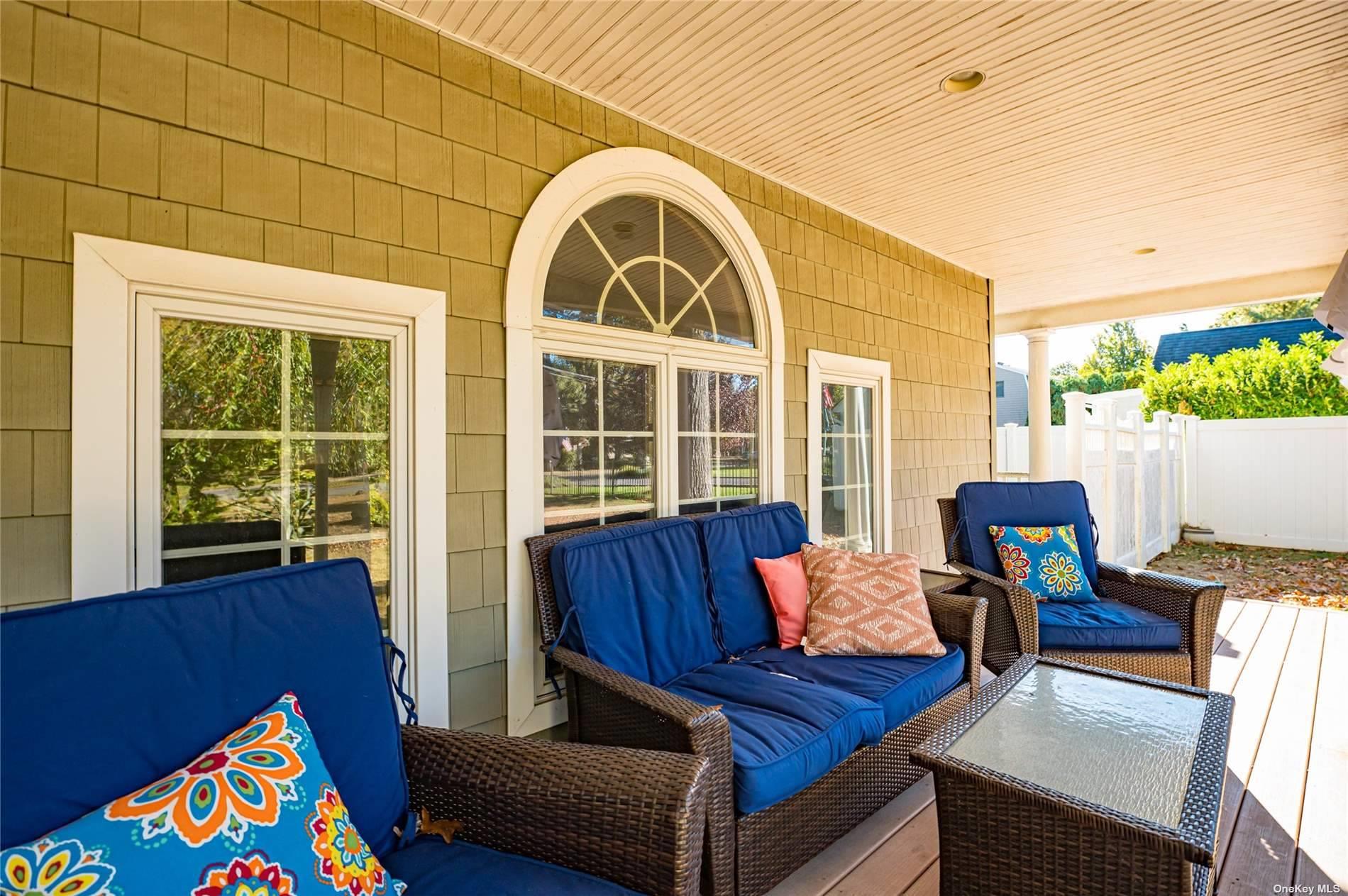 #2 photo, 43 Hollins Lane, サフォーク郡 East Islip , NY 11730