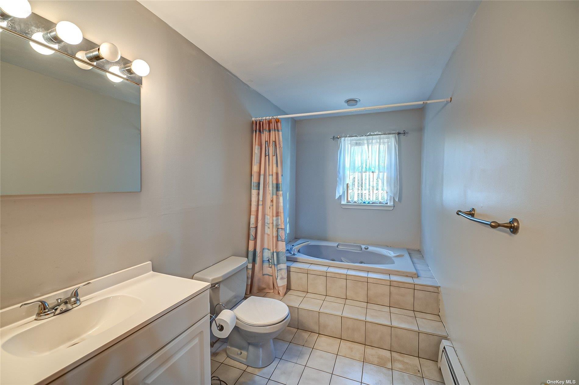 #20 photo, 43 Hollins Lane, サフォーク郡 East Islip , NY 11730