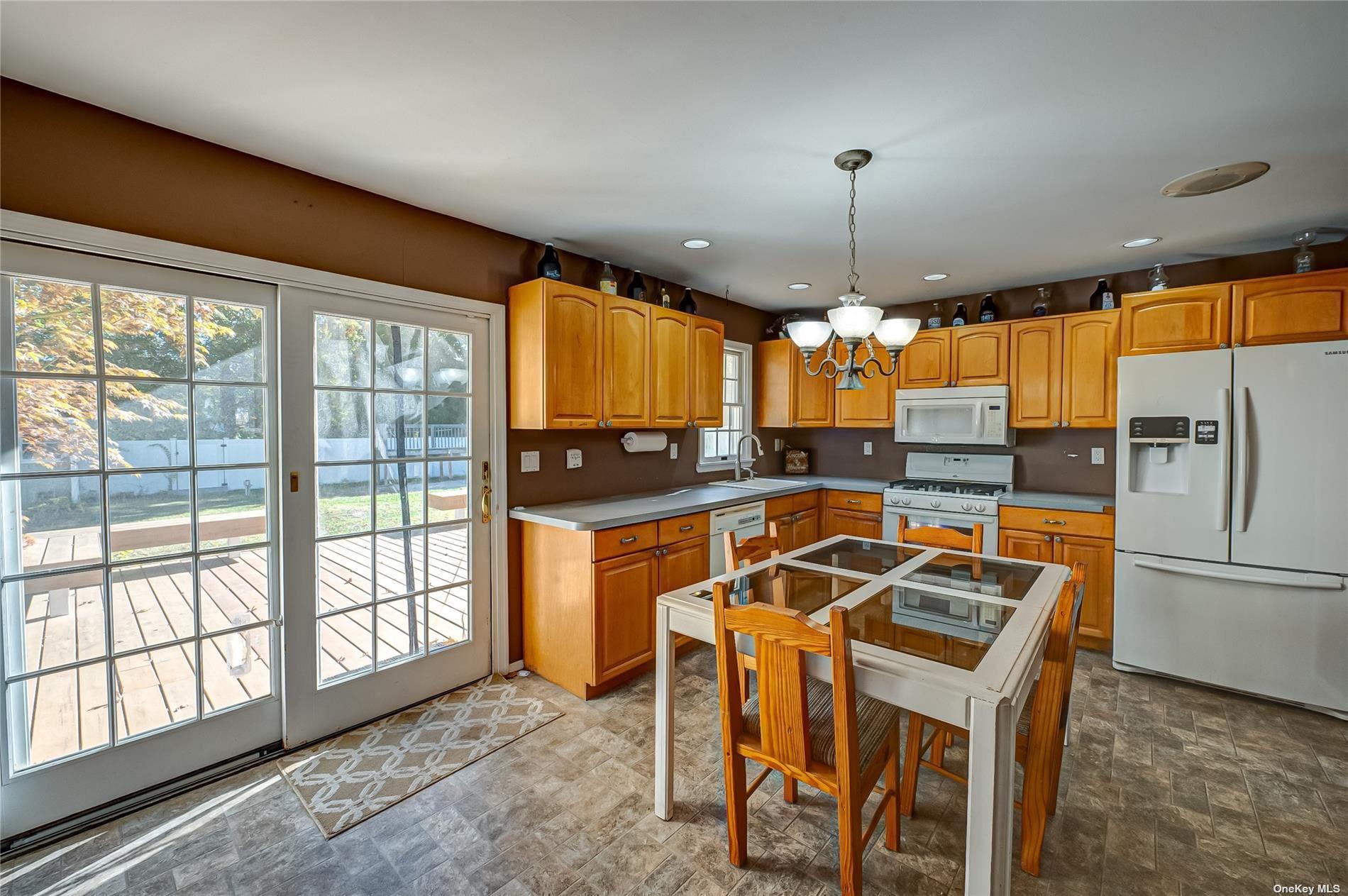 #8 photo, 43 Hollins Lane, サフォーク郡 East Islip , NY 11730