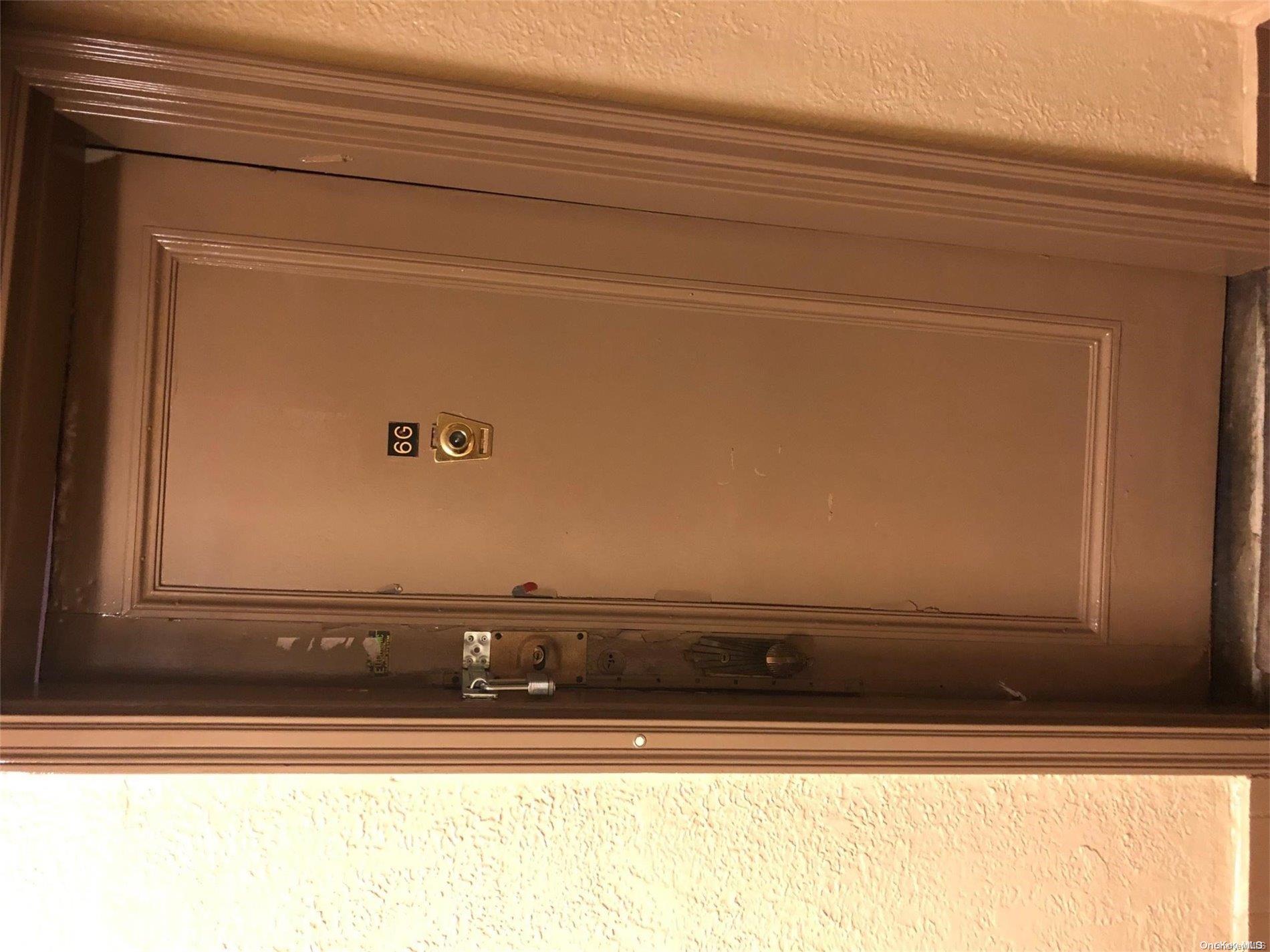 #13 photo, 2166 E Bronx Park East, Bronx , NY 10462