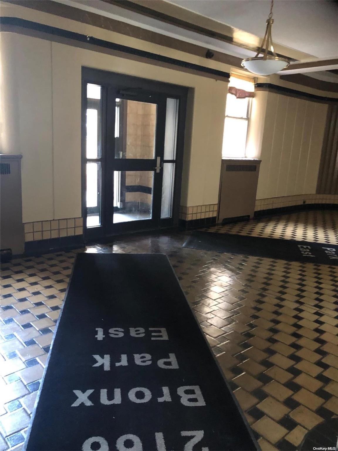 #14 photo, 2166 E Bronx Park East, Bronx , NY 10462