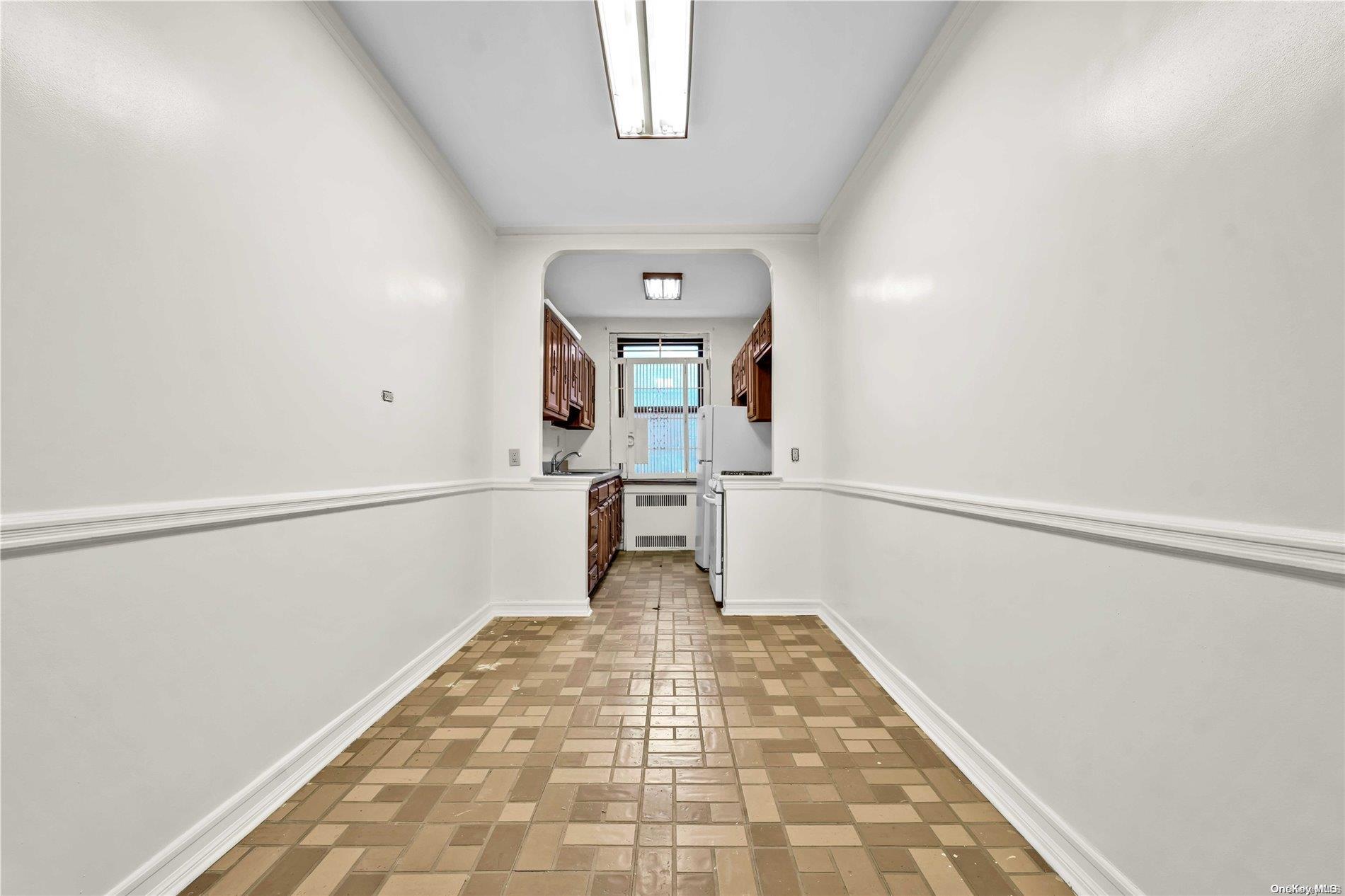 #15 photo, 84-51 Beverly Road, Kew Gardens , NY 11415