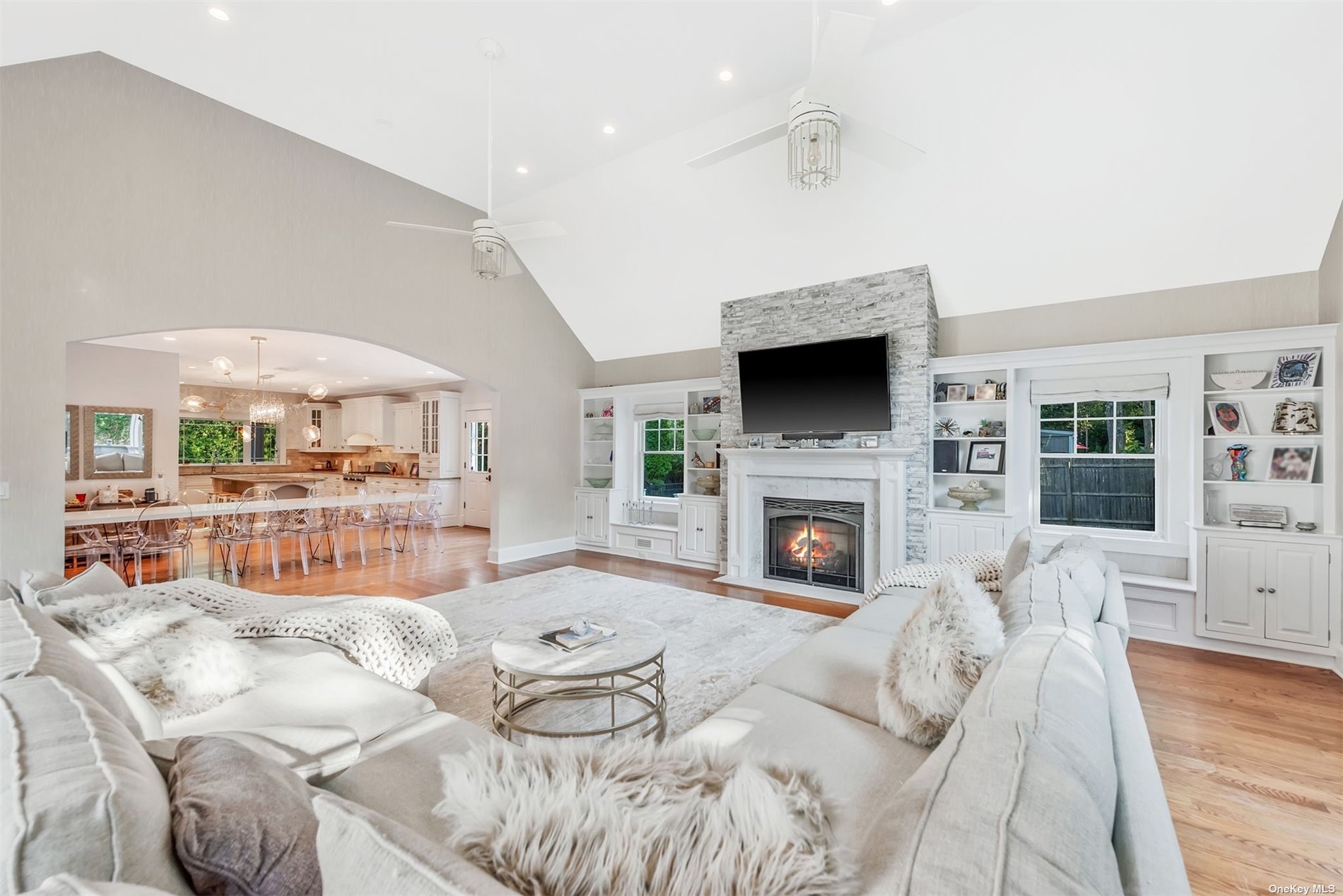 #10 photo, 76A W Tiana Road, サフォーク郡 Hampton Bays , NY 11946