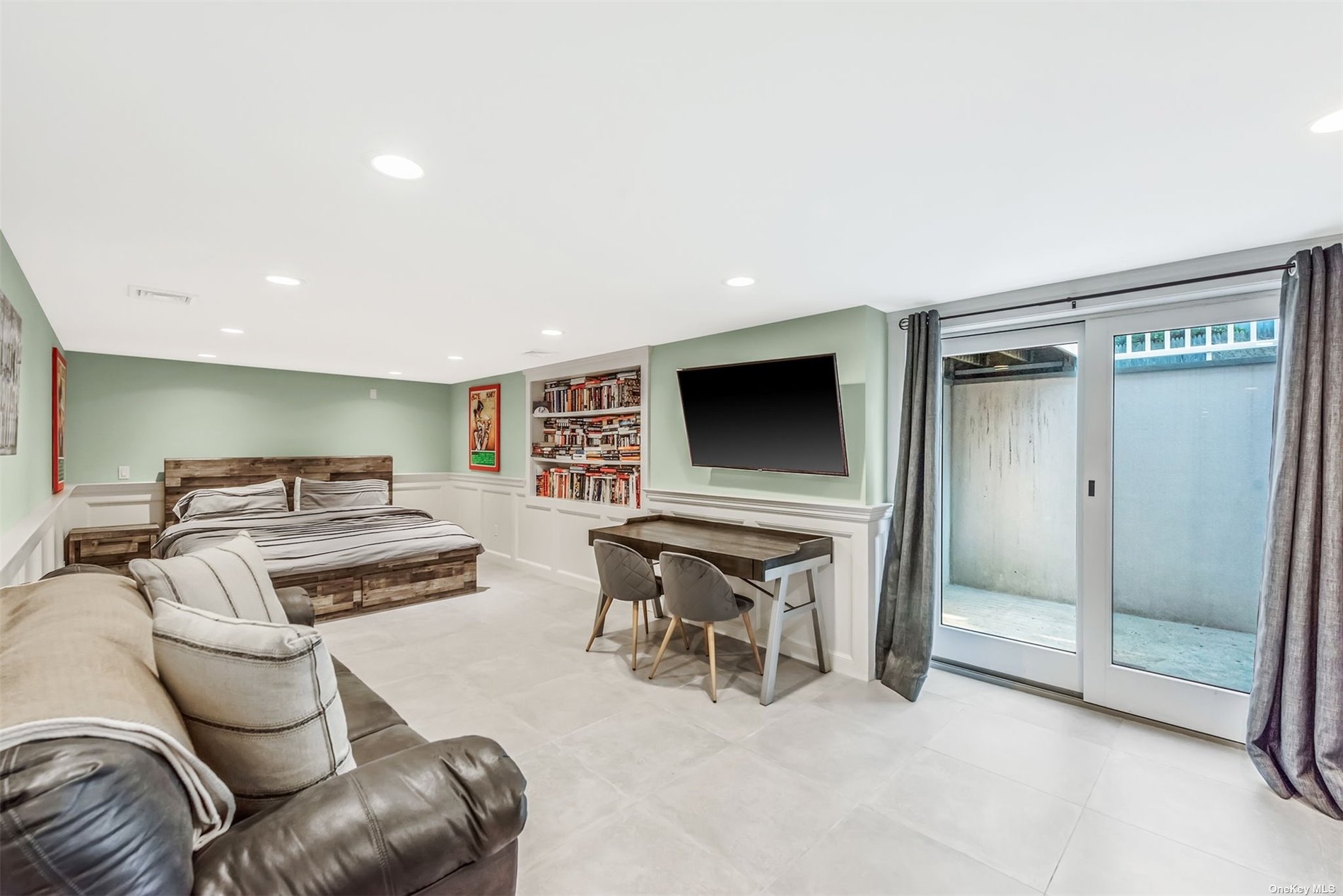 #25 photo, 76A W Tiana Road, サフォーク郡 Hampton Bays , NY 11946