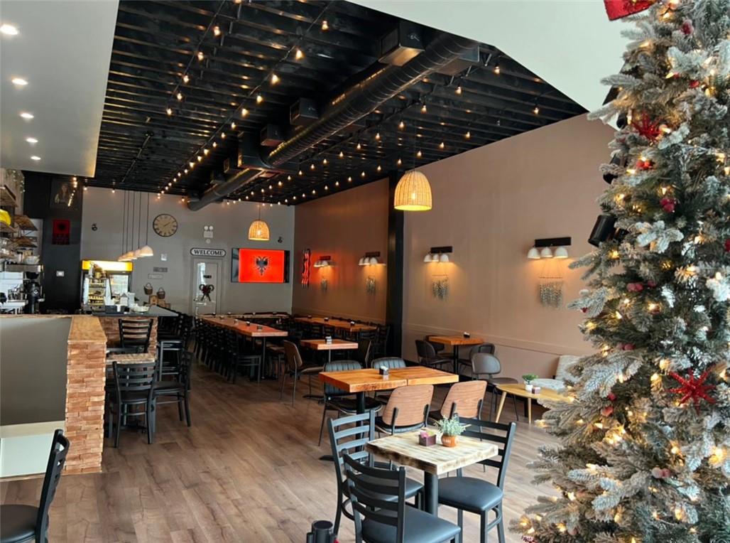 #13 photo, 3042 Westchester Avenue, ブロンクス区 Bronx , NY 10461