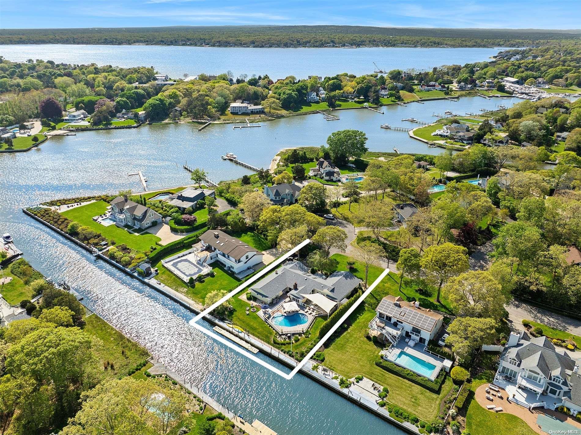 #3 photo, 8 Mill Pond Road, サフォーク郡 Hampton Bays , NY 11946