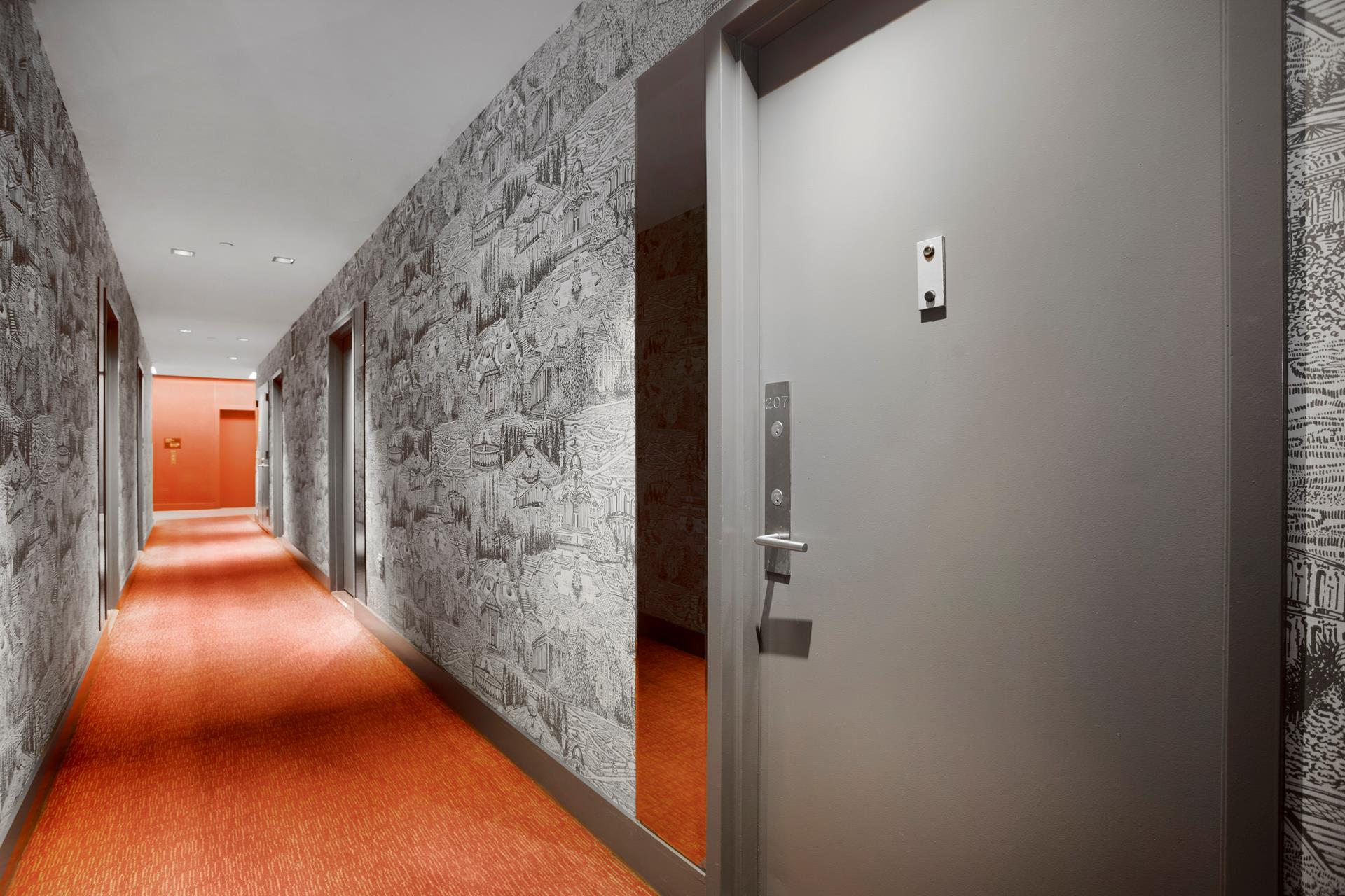 #7 photo, 1 Wall Street Court, マンハッタン Financial District , NY 10005