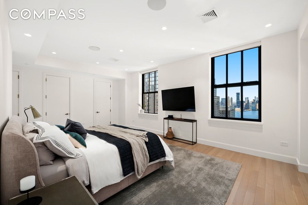 #13 photo, 100 Barclay Street, マンハッタン TriBeCa , NY 10007