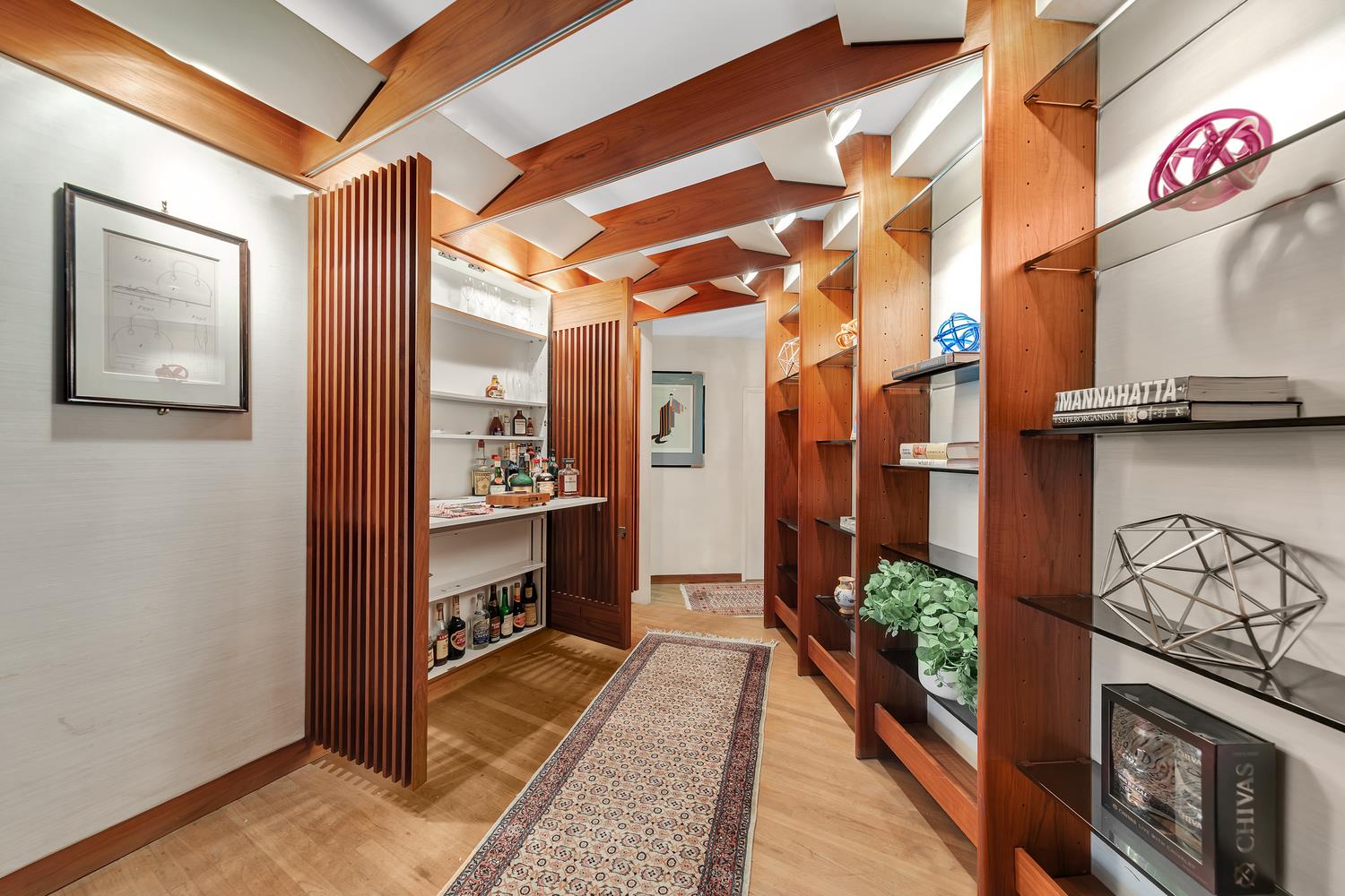 #1 photo, 201 E 62ND Street, 맨해튼 Lenox Hill , NY 10021